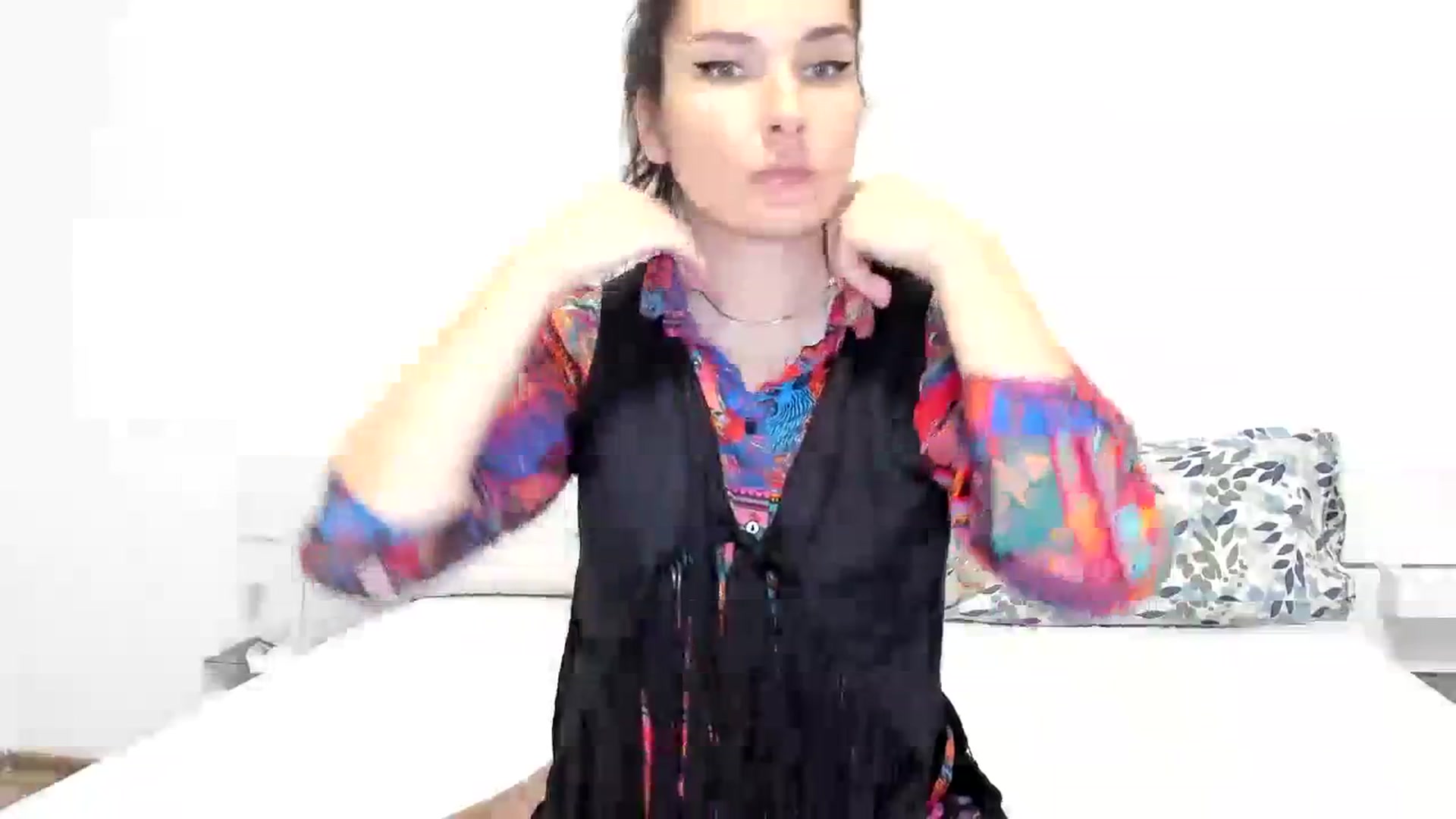 Gallery image thumbnail from SiouxPrincess's myfreecams stream on, 11/04/2023, 22:58 image 4 of 20