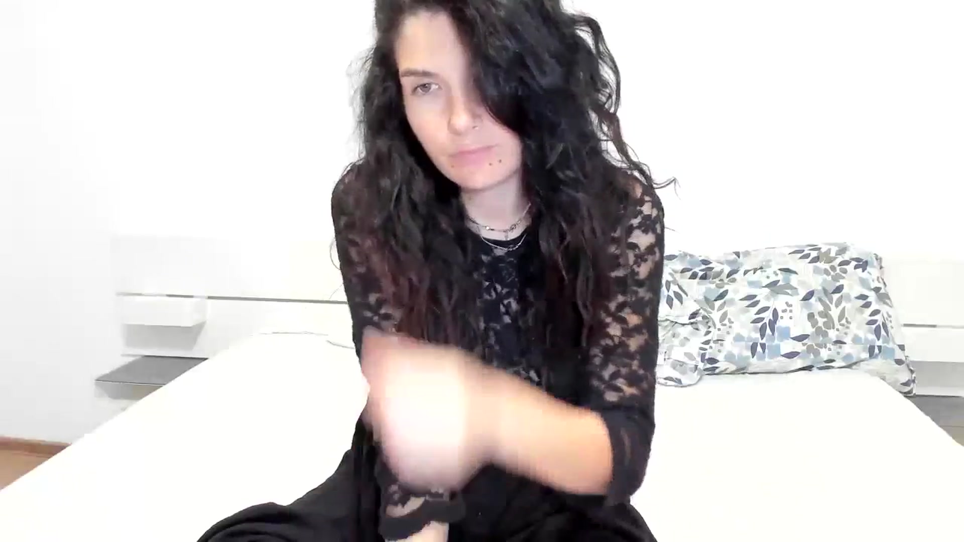 Gallery image thumbnail from SiouxPrincess's myfreecams stream on, 11/05/2023, 23:43 image 3 of 20