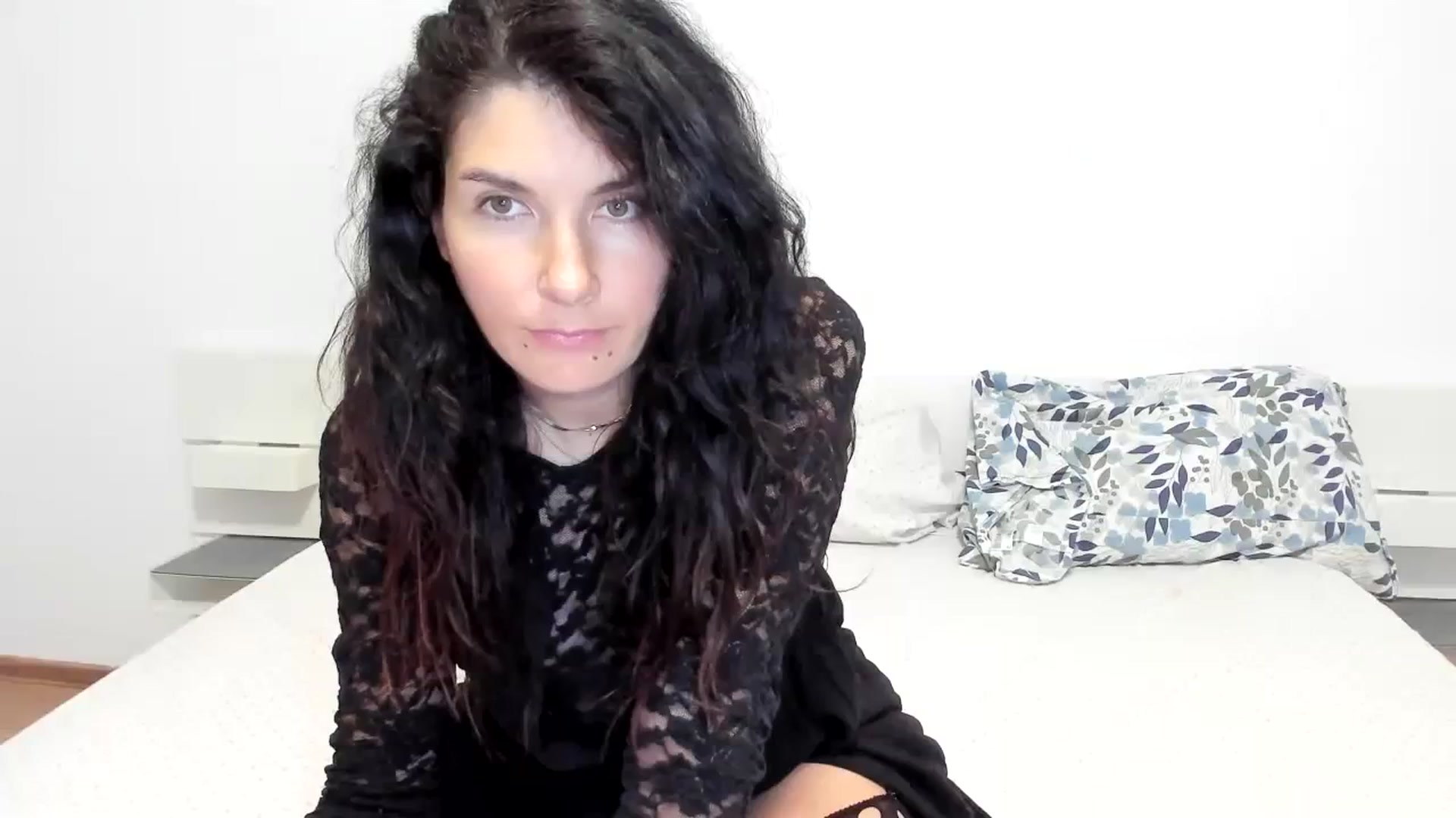Gallery image thumbnail from SiouxPrincess's myfreecams stream on, 11/05/2023, 23:43 image 9 of 20