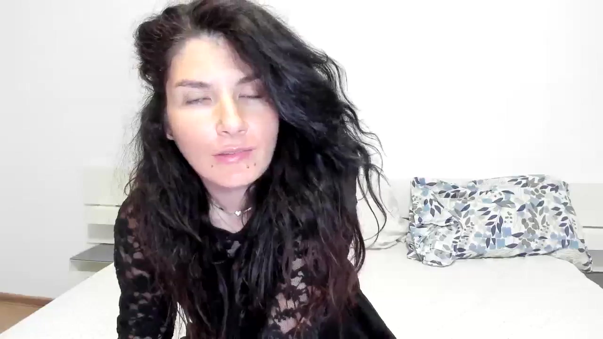 Gallery image thumbnail from SiouxPrincess's myfreecams stream on, 11/05/2023, 23:43 image 20 of 20