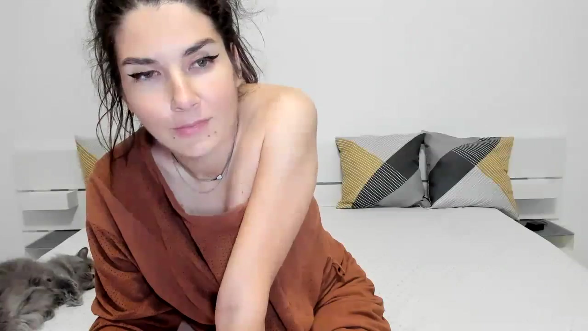 Gallery image thumbnail from SiouxPrincess's myfreecams stream on, 11/06/2023, 23:35 image 19 of 20
