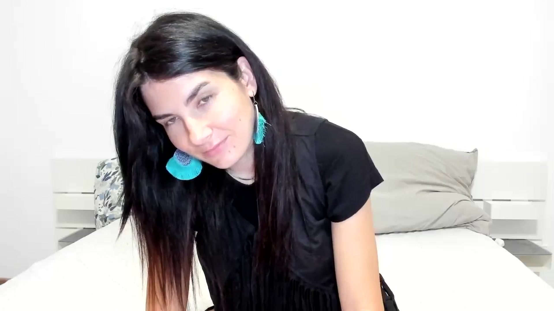 Gallery image thumbnail from SiouxPrincess's myfreecams stream on, 11/07/2023, 23:37 image 14 of 20