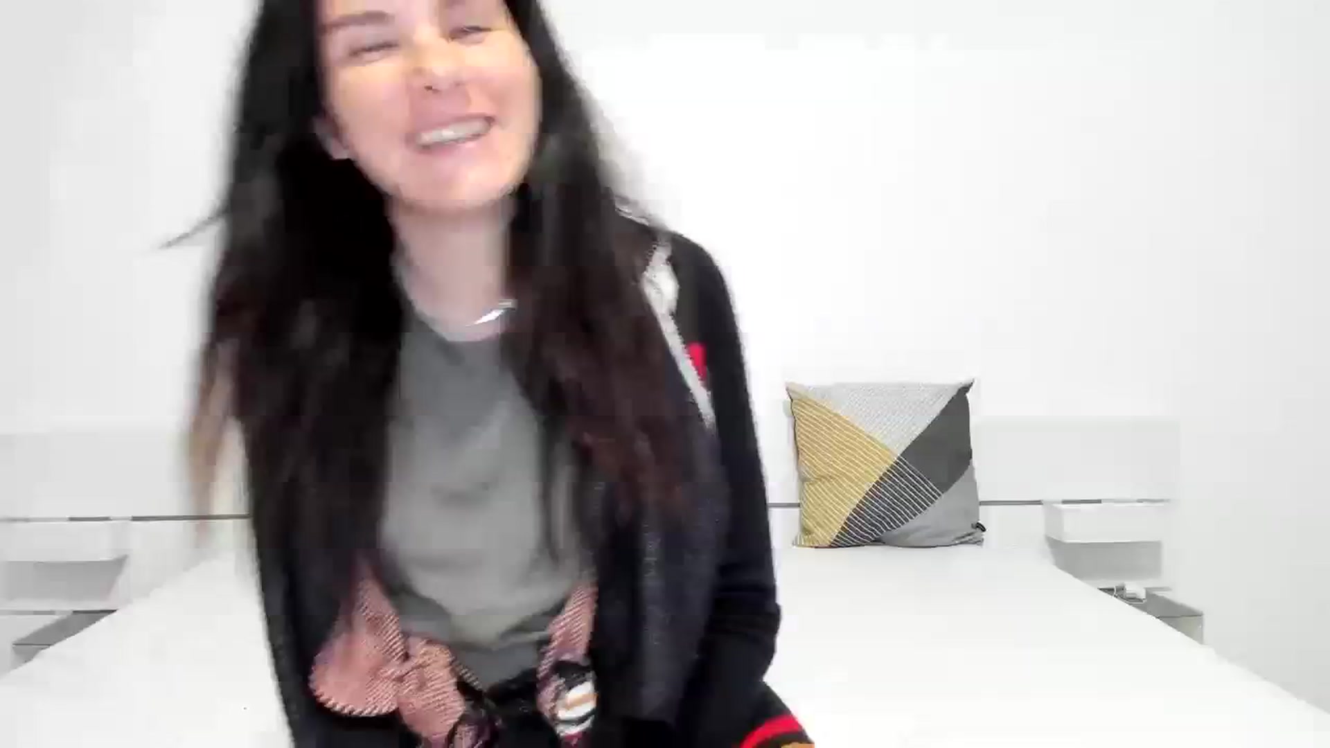 Gallery image thumbnail from SiouxPrincess's myfreecams stream on, 11/09/2023, 24:08 image 18 of 20