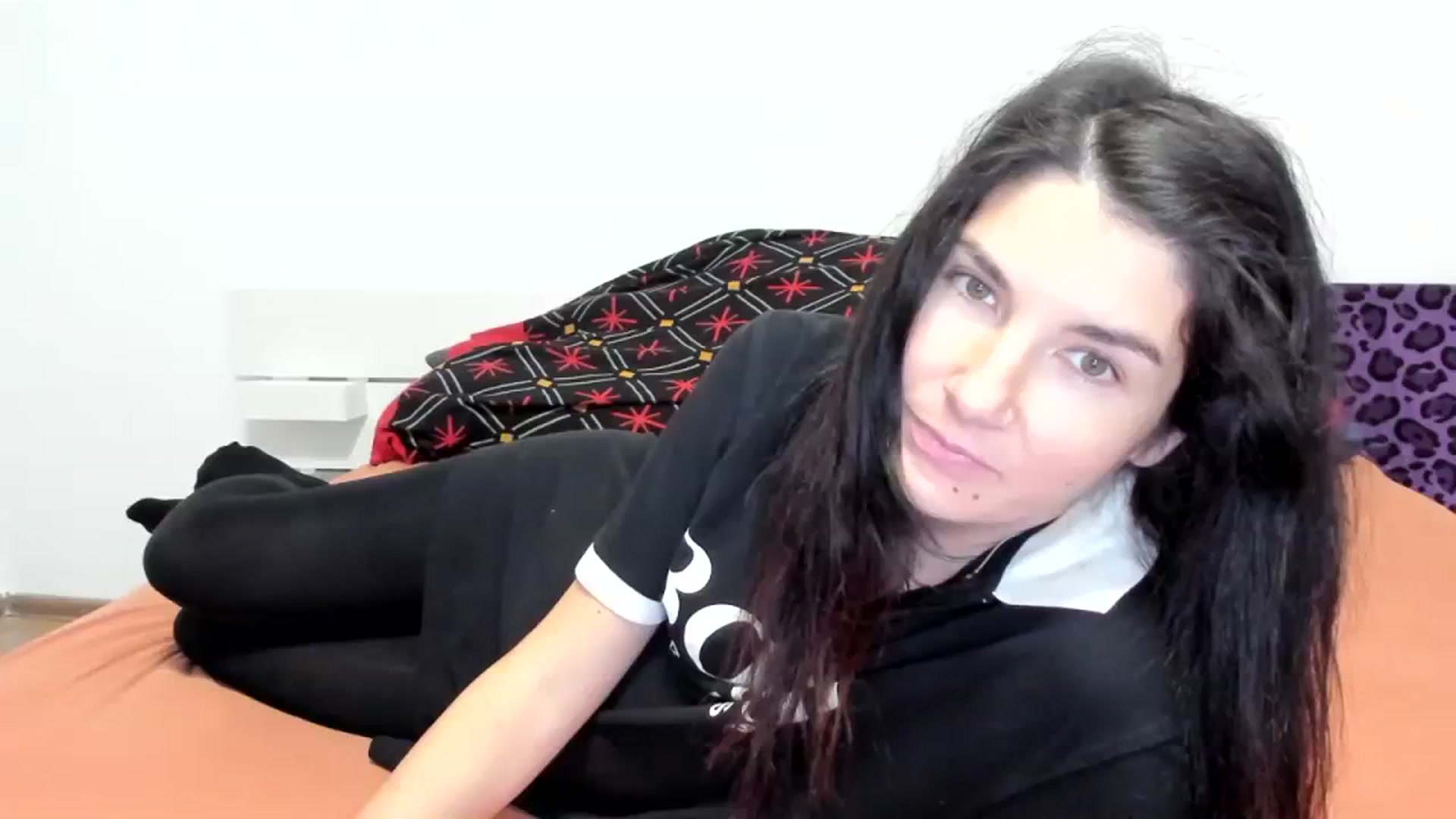 Gallery image thumbnail from SiouxPrincess's myfreecams stream on, 11/10/2023, 22:24 image 6 of 20