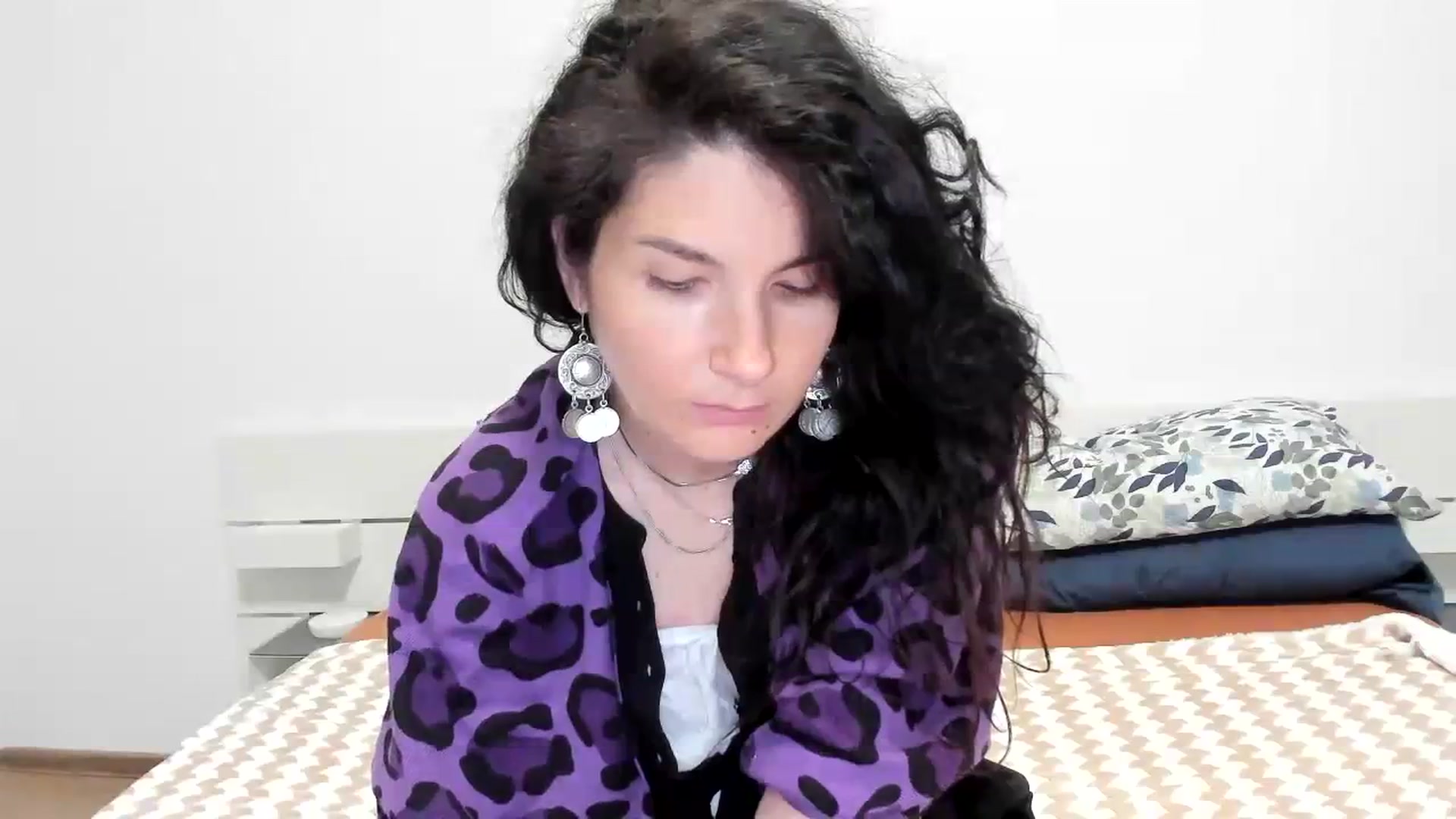 Gallery image thumbnail from SiouxPrincess's myfreecams stream on, 11/12/2023, 24:06 image 5 of 20