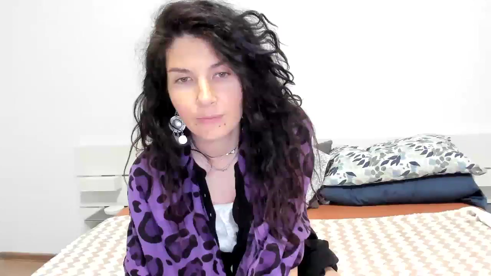 Gallery image thumbnail from SiouxPrincess's myfreecams stream on, 11/12/2023, 24:06 image 4 of 20