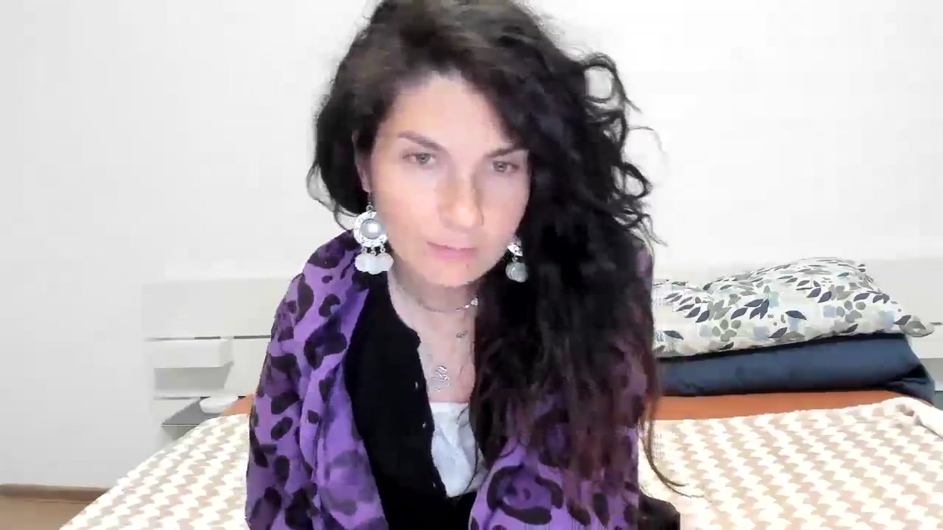 Gallery image thumbnail from SiouxPrincess's myfreecams stream on, 11/12/2023, 24:06 image 6 of 20