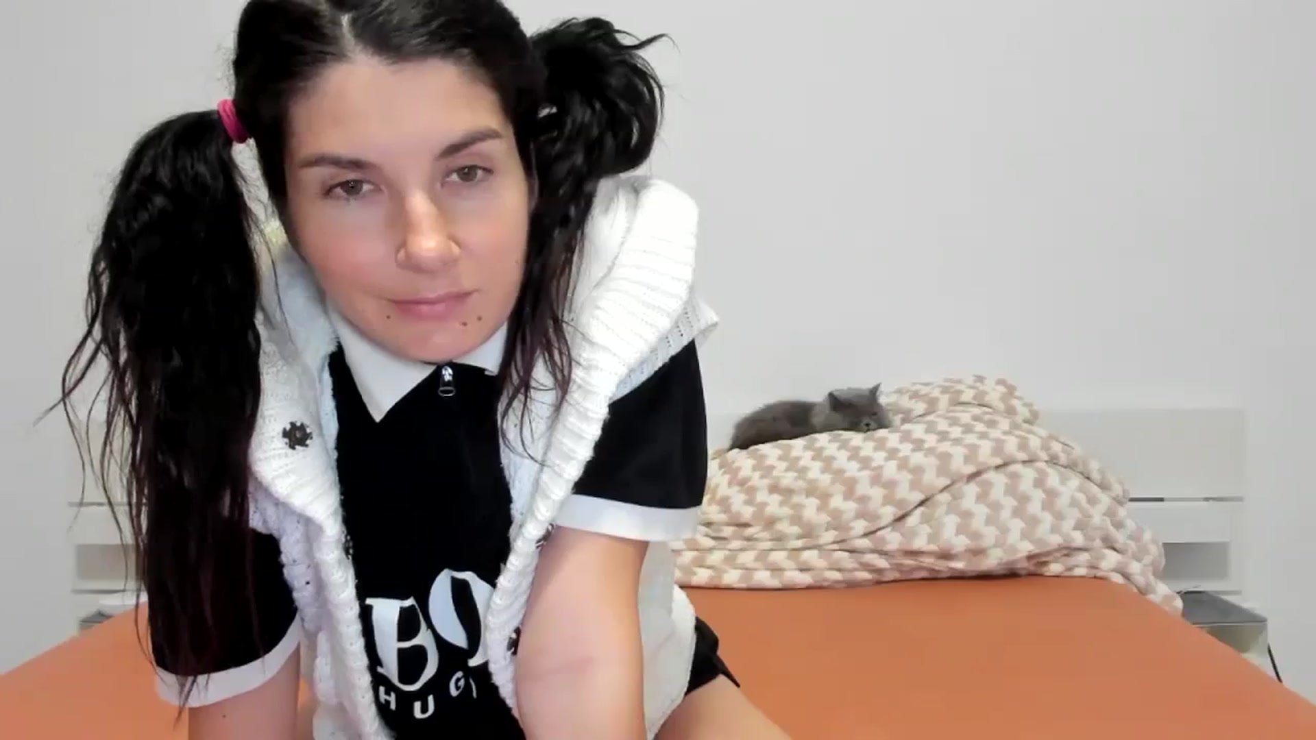 Gallery image thumbnail from SiouxPrincess's myfreecams stream on, 11/14/2023, 22:58 image 13 of 20