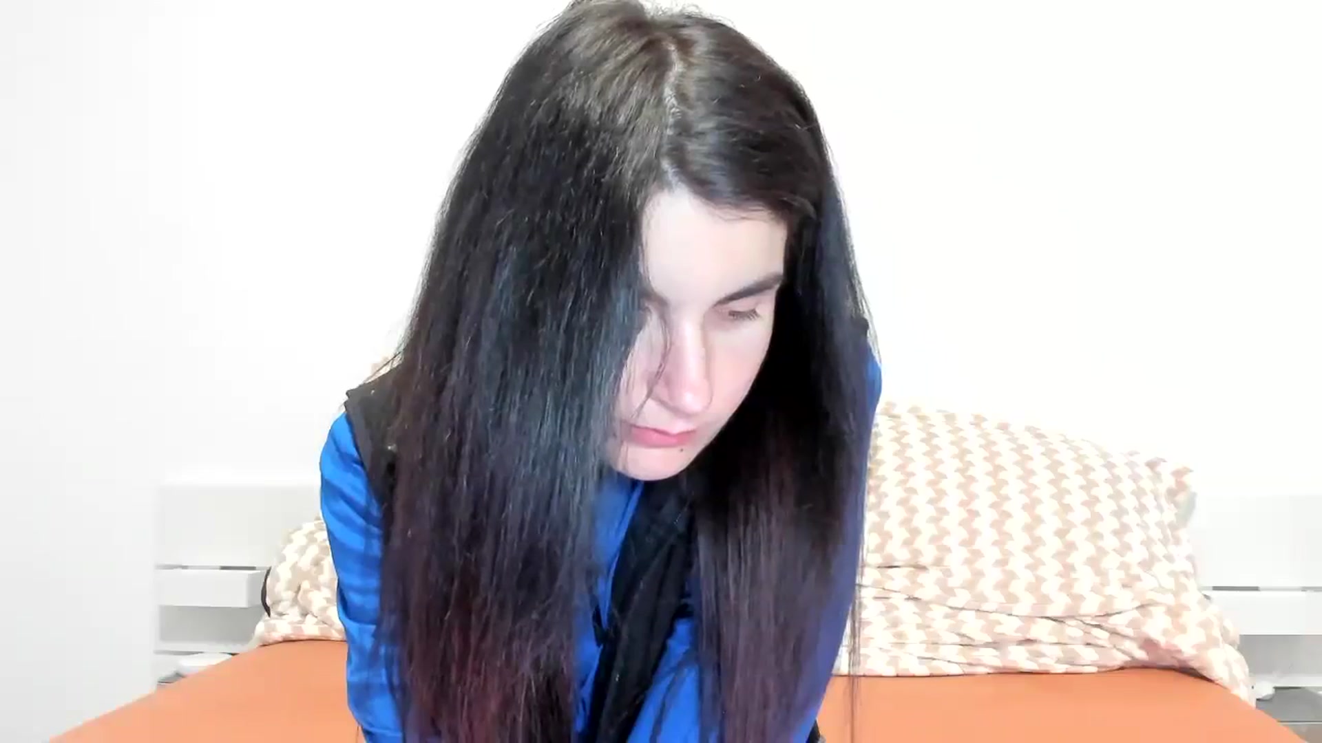 Gallery image thumbnail from SiouxPrincess's myfreecams stream on, 11/15/2023, 22:05 image 4 of 20