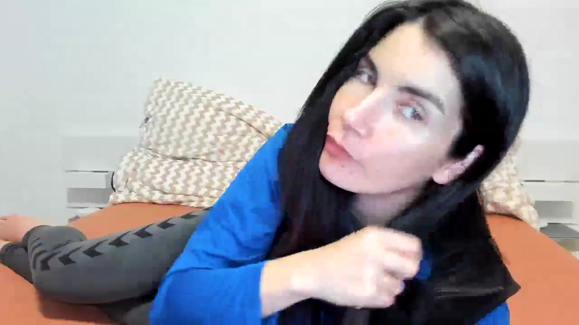 Gallery image thumbnail from SiouxPrincess's myfreecams stream on, 11/15/2023, 22:05 image 7 of 20