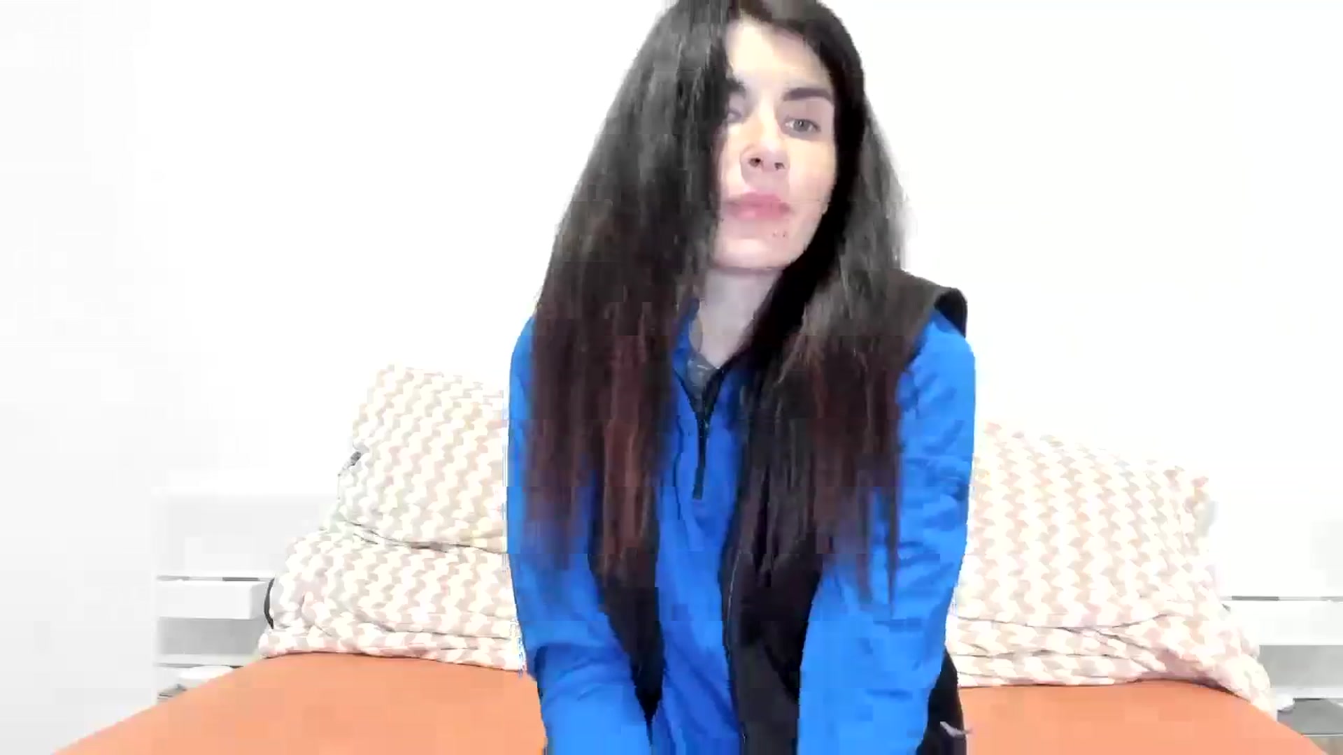 Gallery image thumbnail from SiouxPrincess's myfreecams stream on, 11/15/2023, 23:21 image 6 of 20