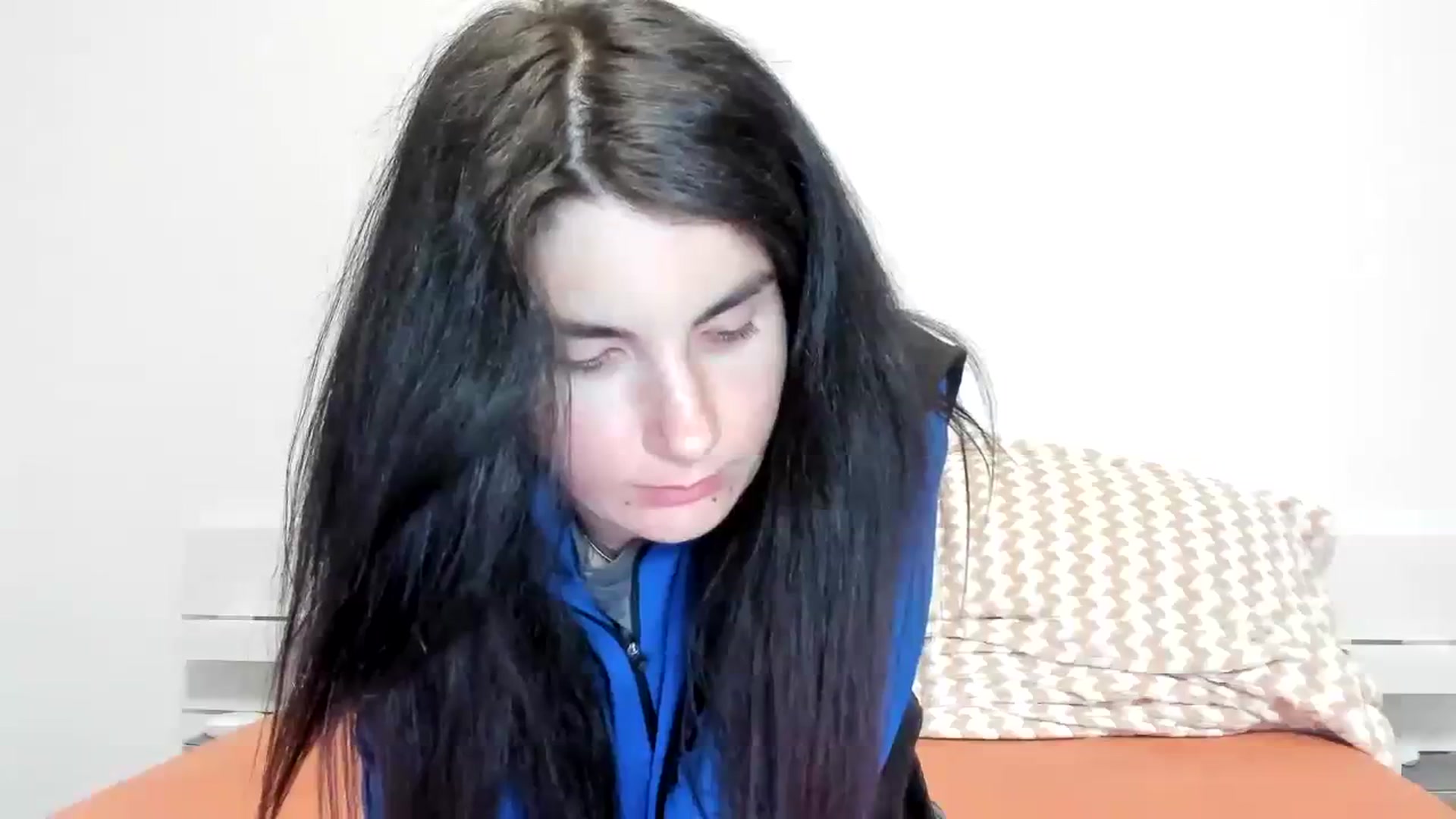 Gallery image thumbnail from SiouxPrincess's myfreecams stream on, 11/15/2023, 23:21 image 14 of 20