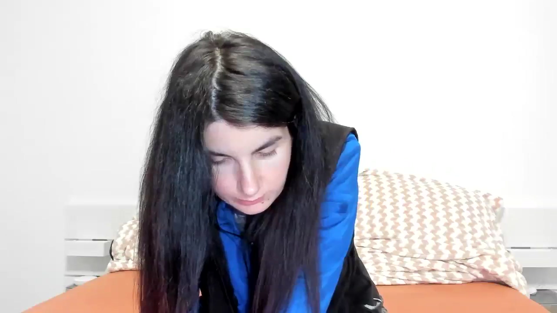 Gallery image thumbnail from SiouxPrincess's myfreecams stream on, 11/15/2023, 23:21 image 5 of 20
