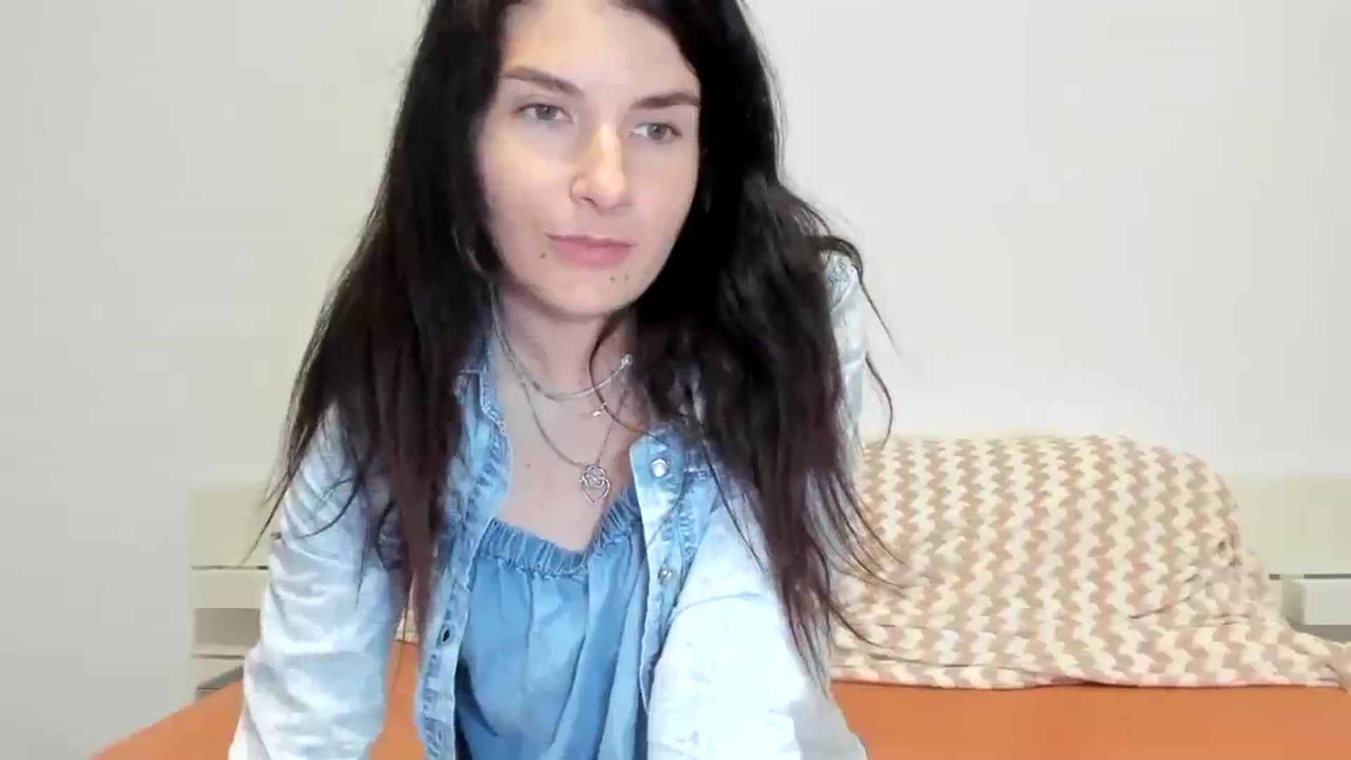 Gallery image thumbnail from SiouxPrincess's myfreecams stream on, 11/17/2023, 22:27 image 11 of 20