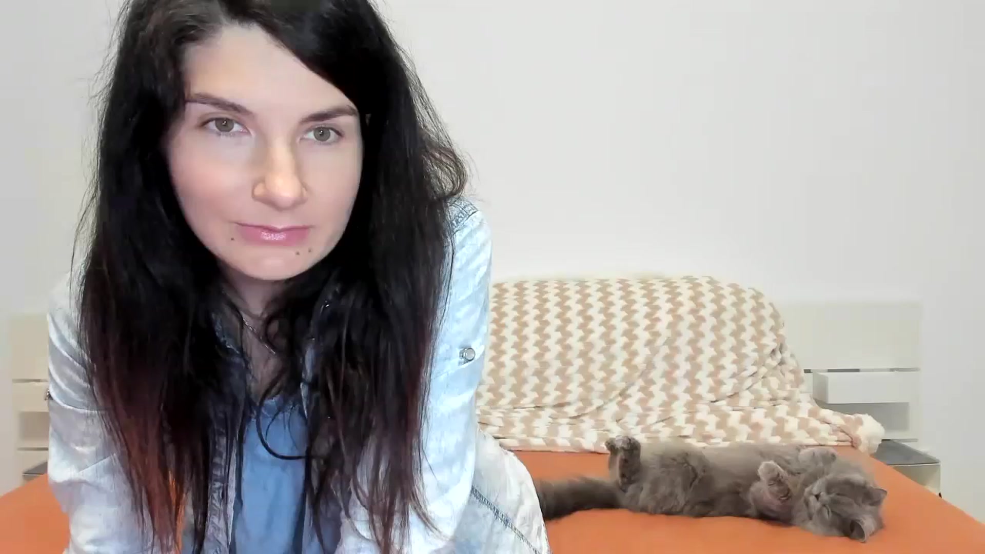Gallery image thumbnail from SiouxPrincess's myfreecams stream on, 11/17/2023, 23:23 image 4 of 20