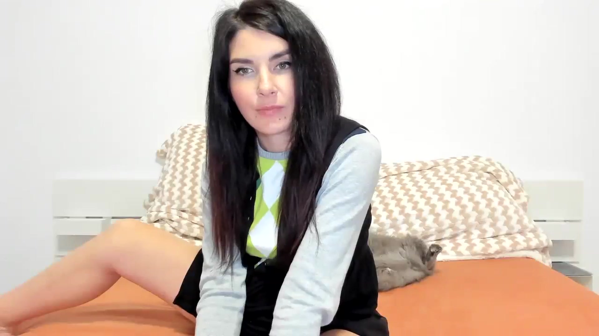 Gallery image thumbnail from SiouxPrincess's myfreecams stream on, 11/18/2023, 23:30 image 17 of 20