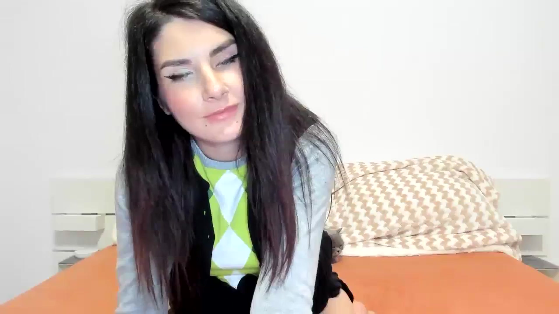 Gallery image thumbnail from SiouxPrincess's myfreecams stream on, 11/18/2023, 23:30 image 5 of 20