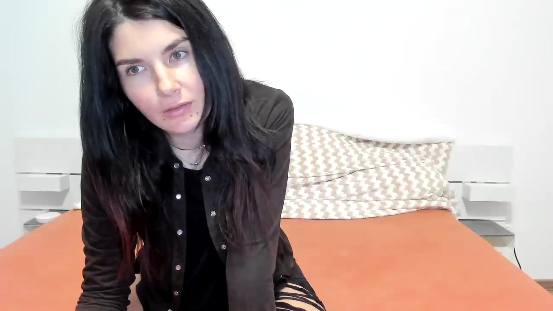 Gallery image thumbnail from SiouxPrincess's myfreecams stream on, 11/20/2023, 22:37 image 18 of 20
