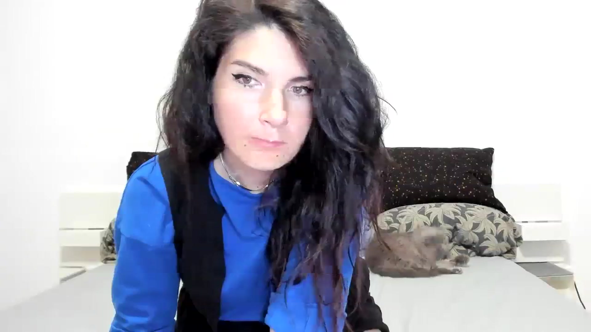 Gallery image thumbnail from SiouxPrincess's myfreecams stream on, 11/22/2023, 23:08 image 7 of 20