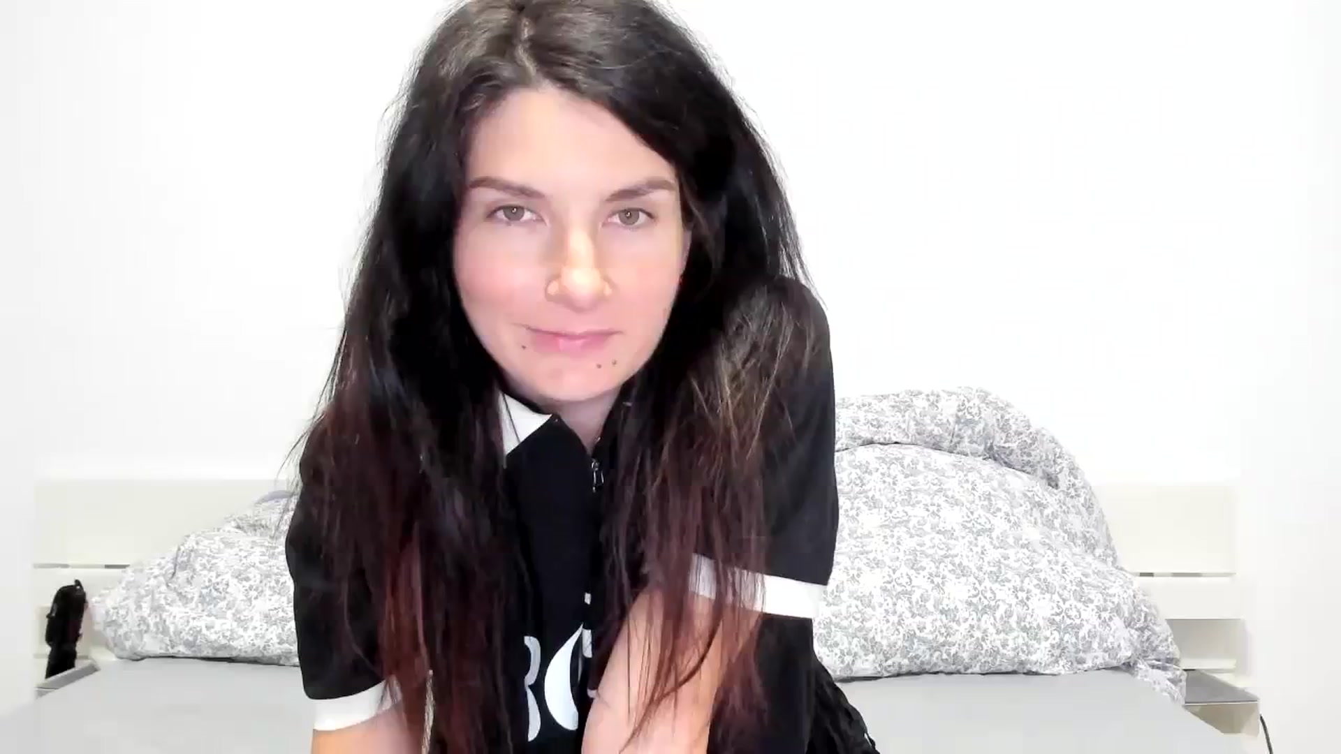 Gallery image thumbnail from SiouxPrincess's myfreecams stream on, 11/25/2023, 23:55 image 6 of 20