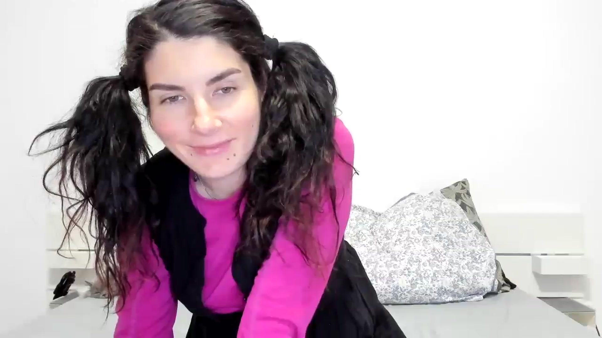 Gallery image thumbnail from SiouxPrincess's myfreecams stream on, 11/28/2023, 22:41 image 8 of 20