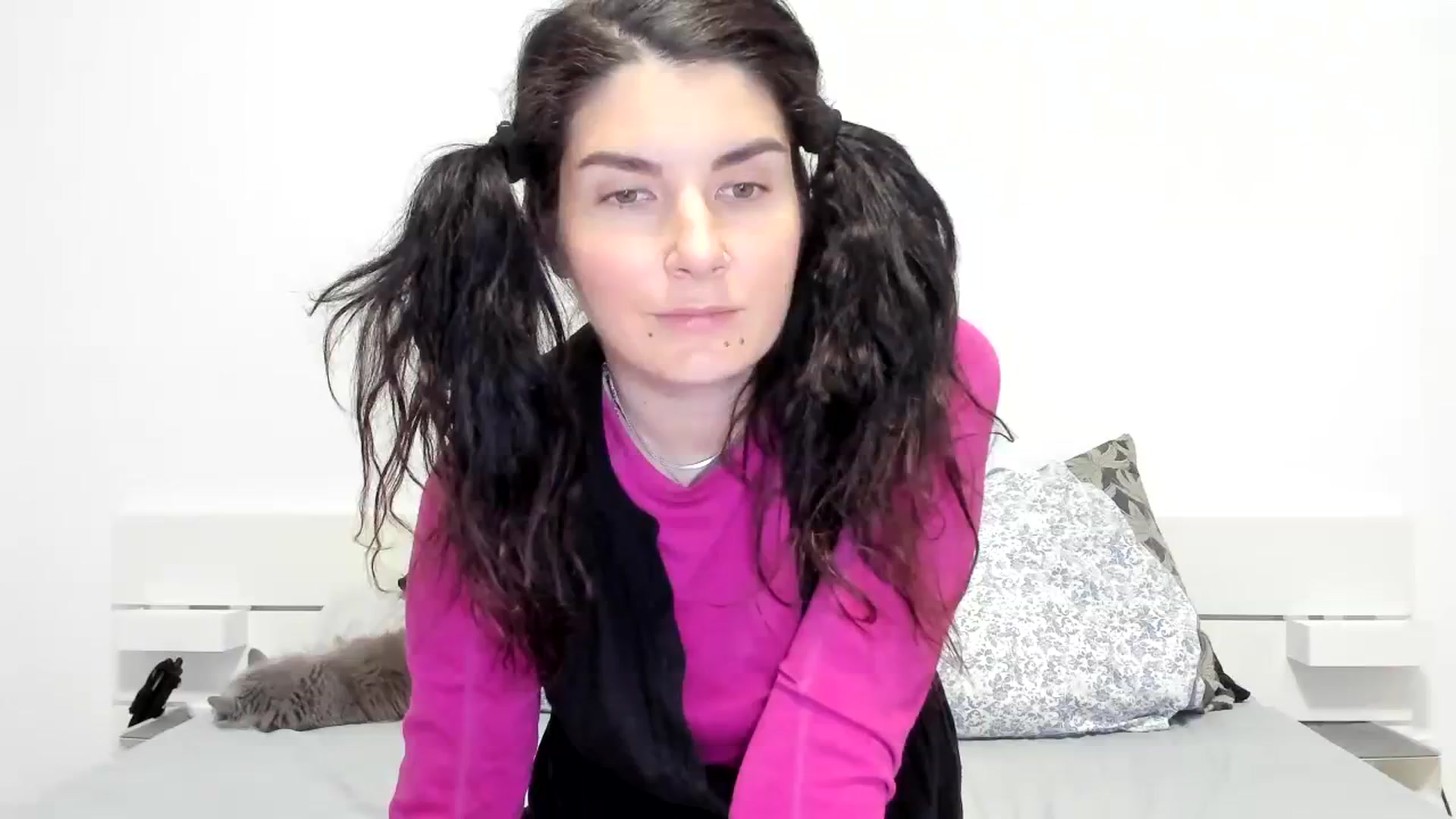 Gallery image thumbnail from SiouxPrincess's myfreecams stream on, 11/28/2023, 22:41 image 19 of 20
