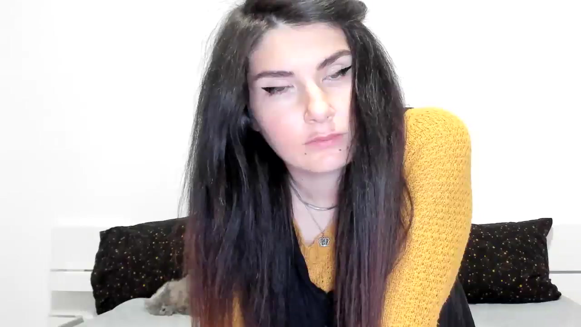 Gallery image thumbnail from SiouxPrincess's myfreecams stream on, 11/29/2023, 23:27 image 17 of 20