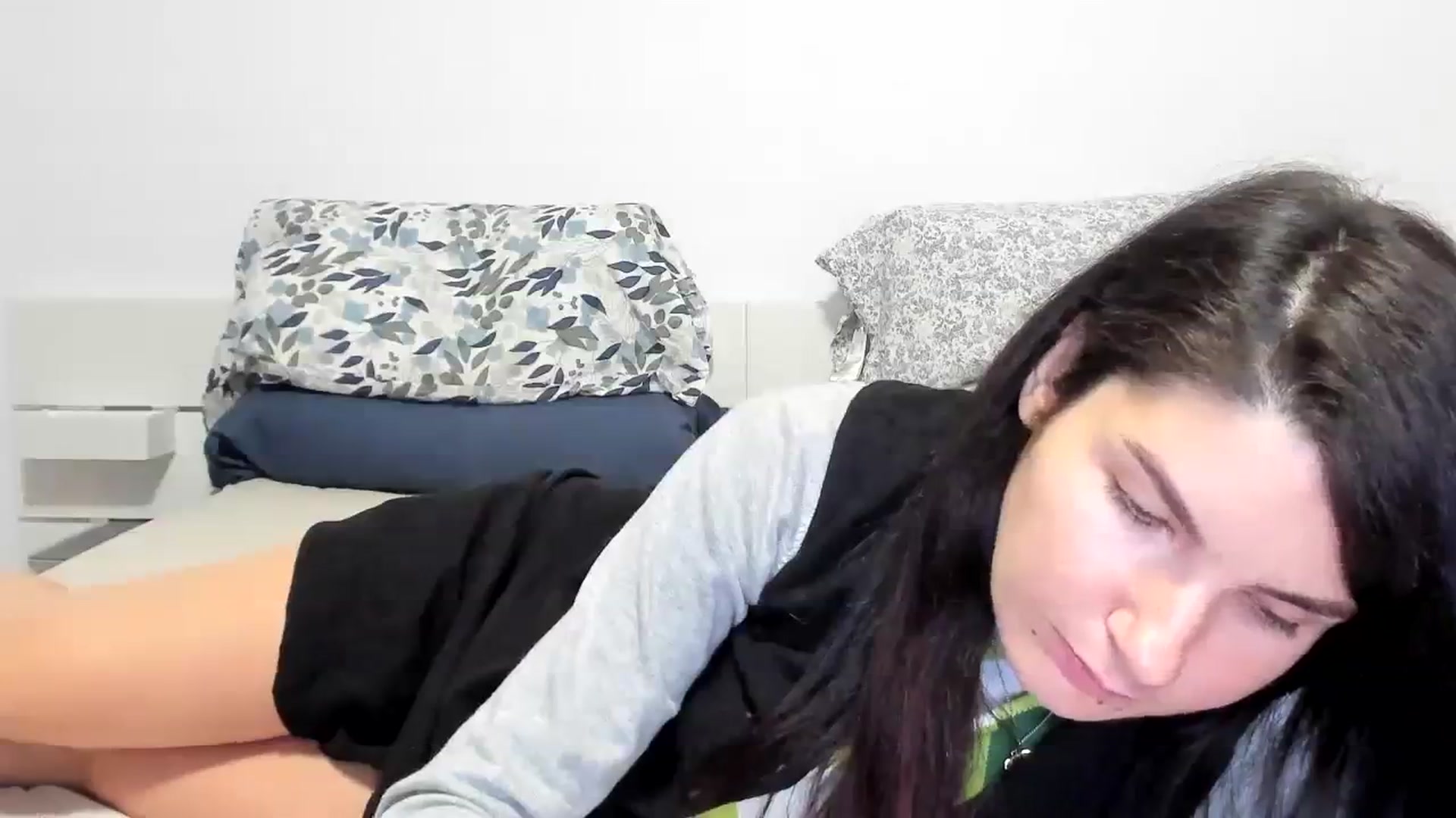 Gallery image thumbnail from SiouxPrincess's myfreecams stream on, 11/30/2023, 23:56 image 6 of 20