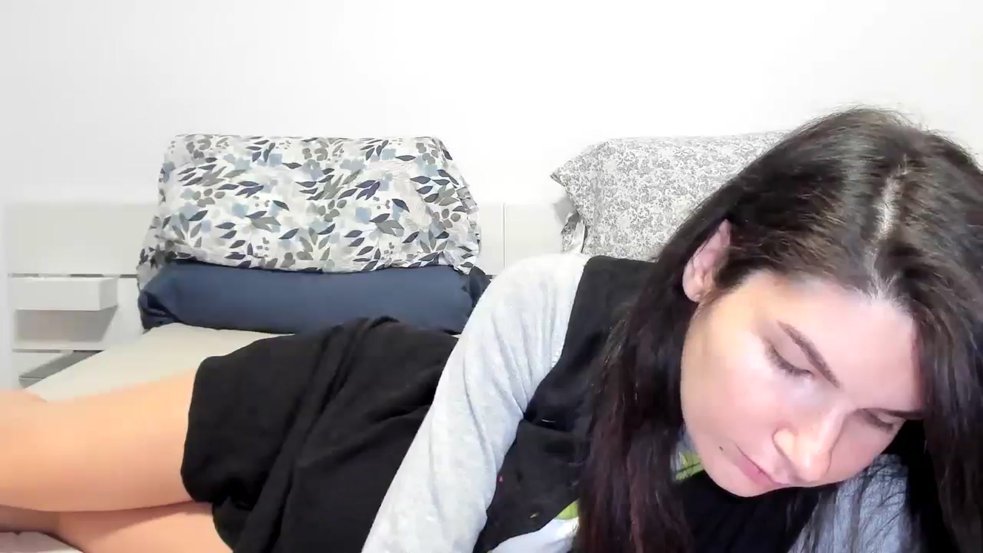 Gallery image thumbnail from SiouxPrincess's myfreecams stream on, 11/30/2023, 23:56 image 9 of 20