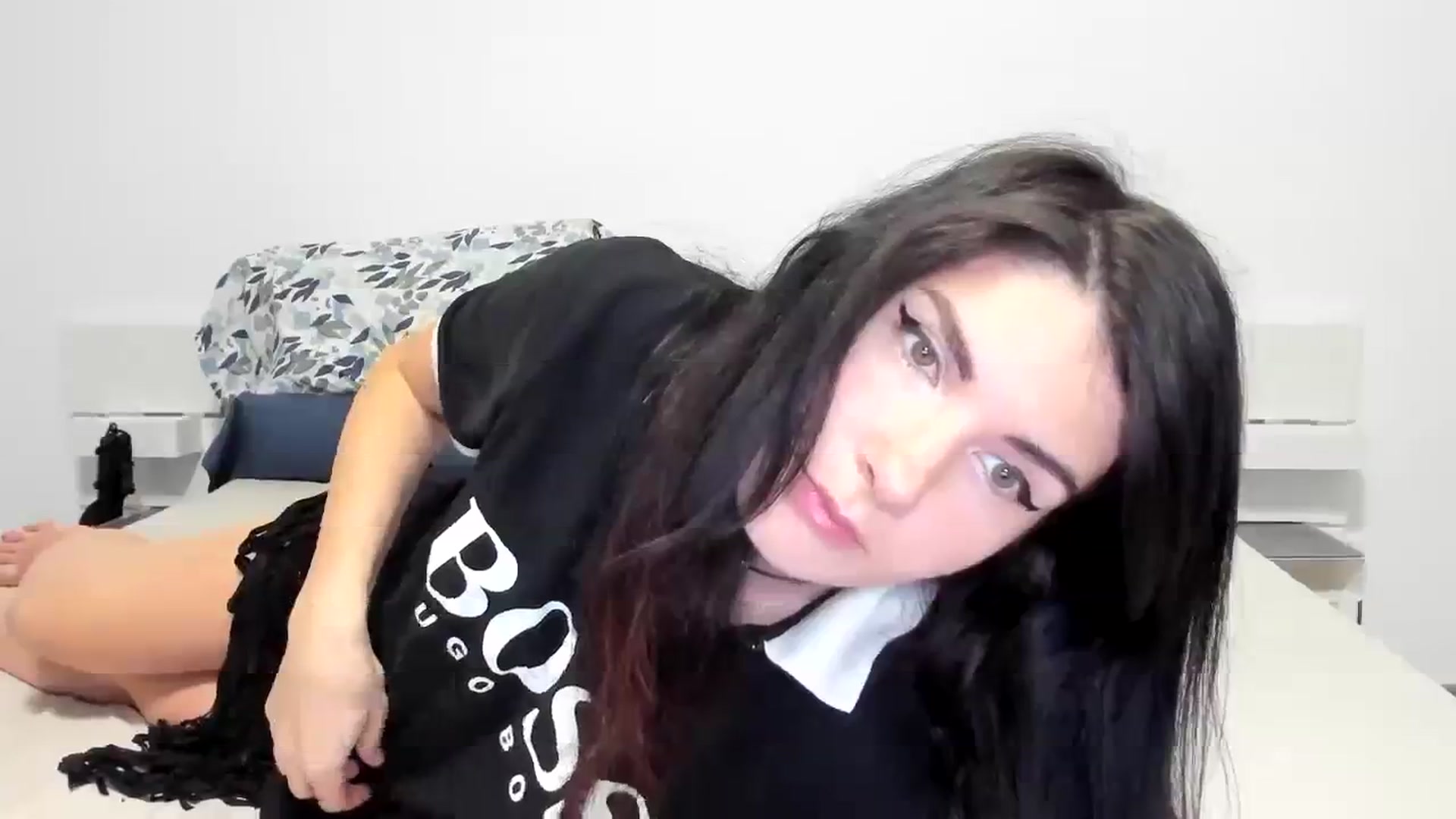 Gallery image thumbnail from SiouxPrincess's myfreecams stream on, 12/01/2023, 21:32 image 3 of 20