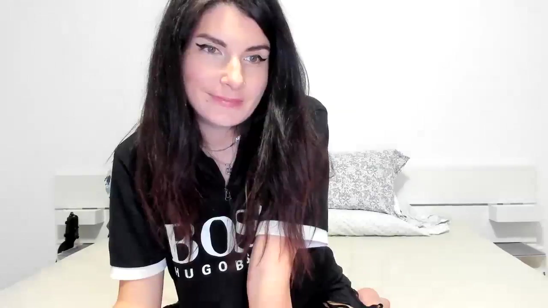Gallery image thumbnail from SiouxPrincess's myfreecams stream on, 12/01/2023, 23:22 image 9 of 20