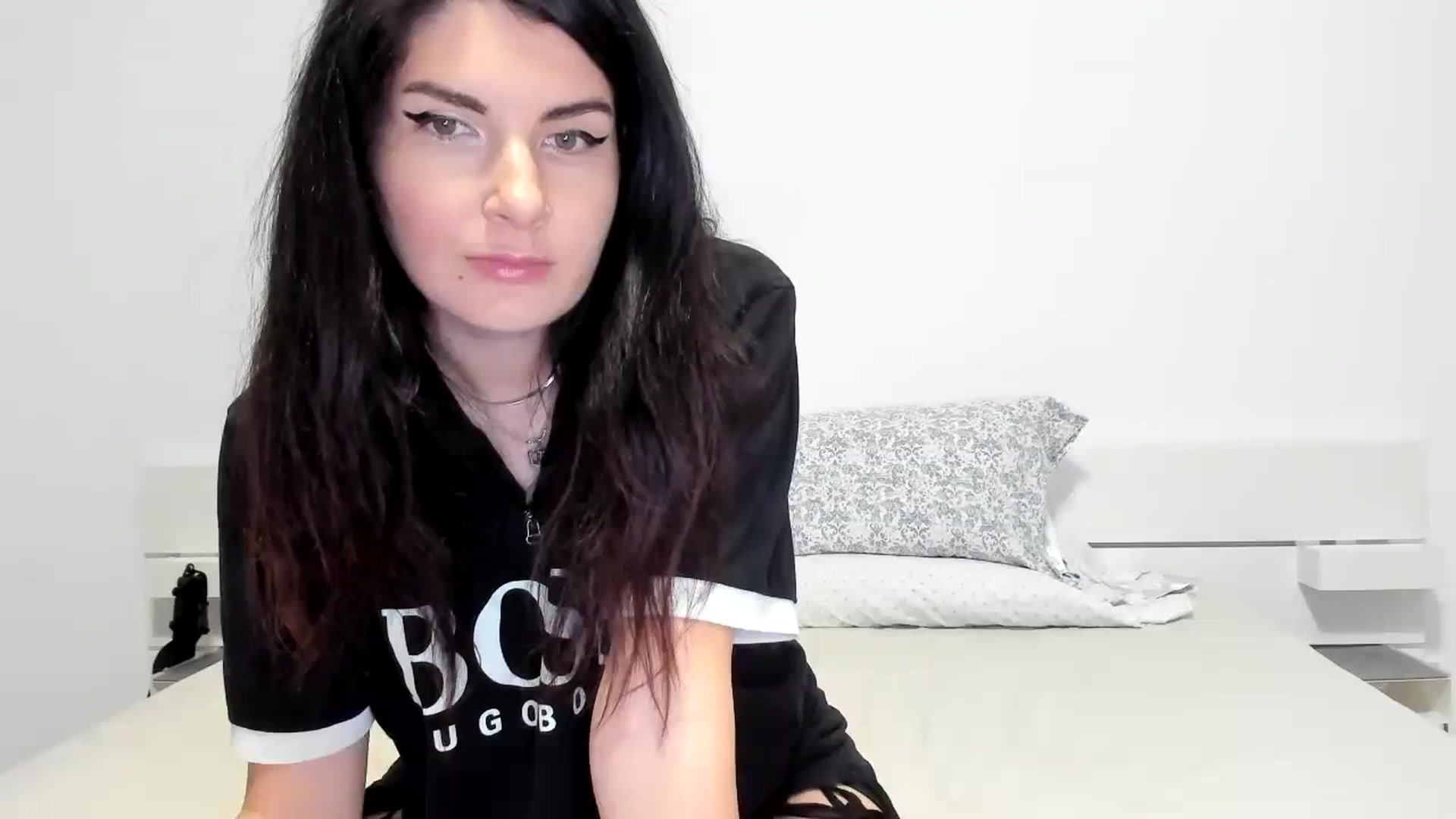 Gallery image thumbnail from SiouxPrincess's myfreecams stream on, 12/01/2023, 23:22 image 2 of 20