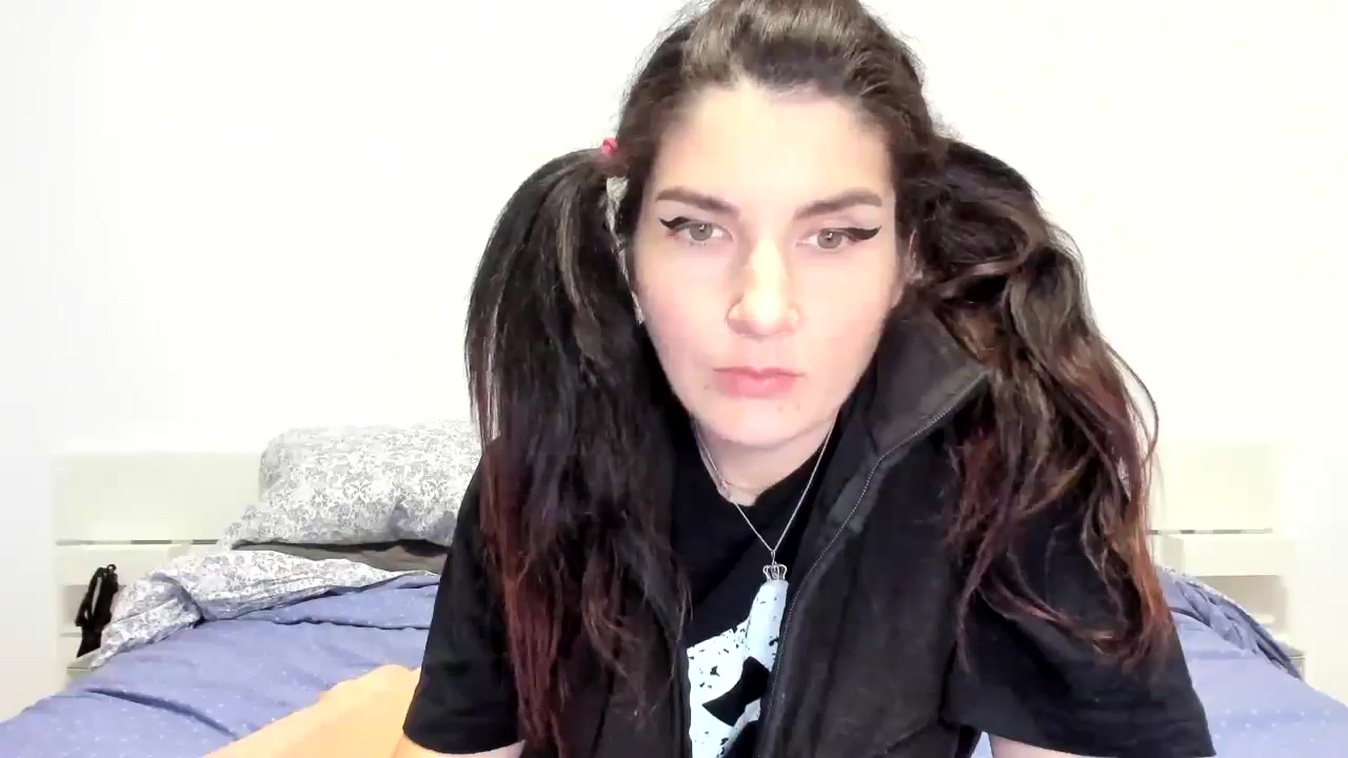 Gallery image thumbnail from SiouxPrincess's myfreecams stream on, 12/03/2023, 24:02 image 13 of 20