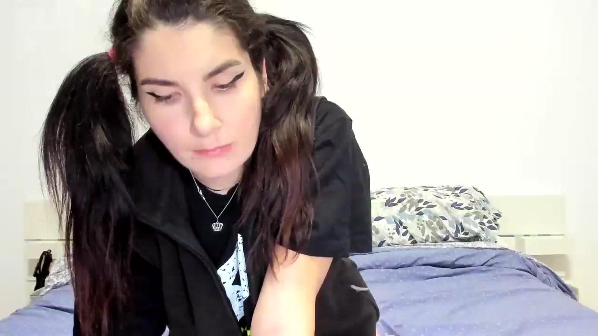Gallery image thumbnail from SiouxPrincess's myfreecams stream on, 12/03/2023, 24:02 image 16 of 20