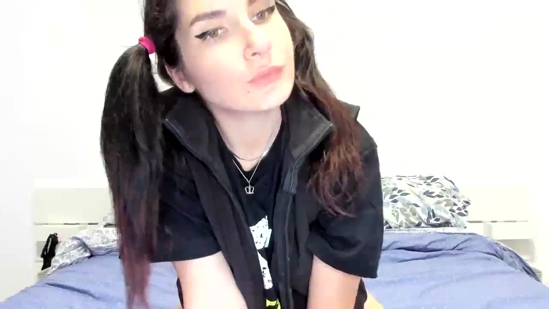 Gallery image thumbnail from SiouxPrincess's myfreecams stream on, 12/03/2023, 24:02 image 11 of 20