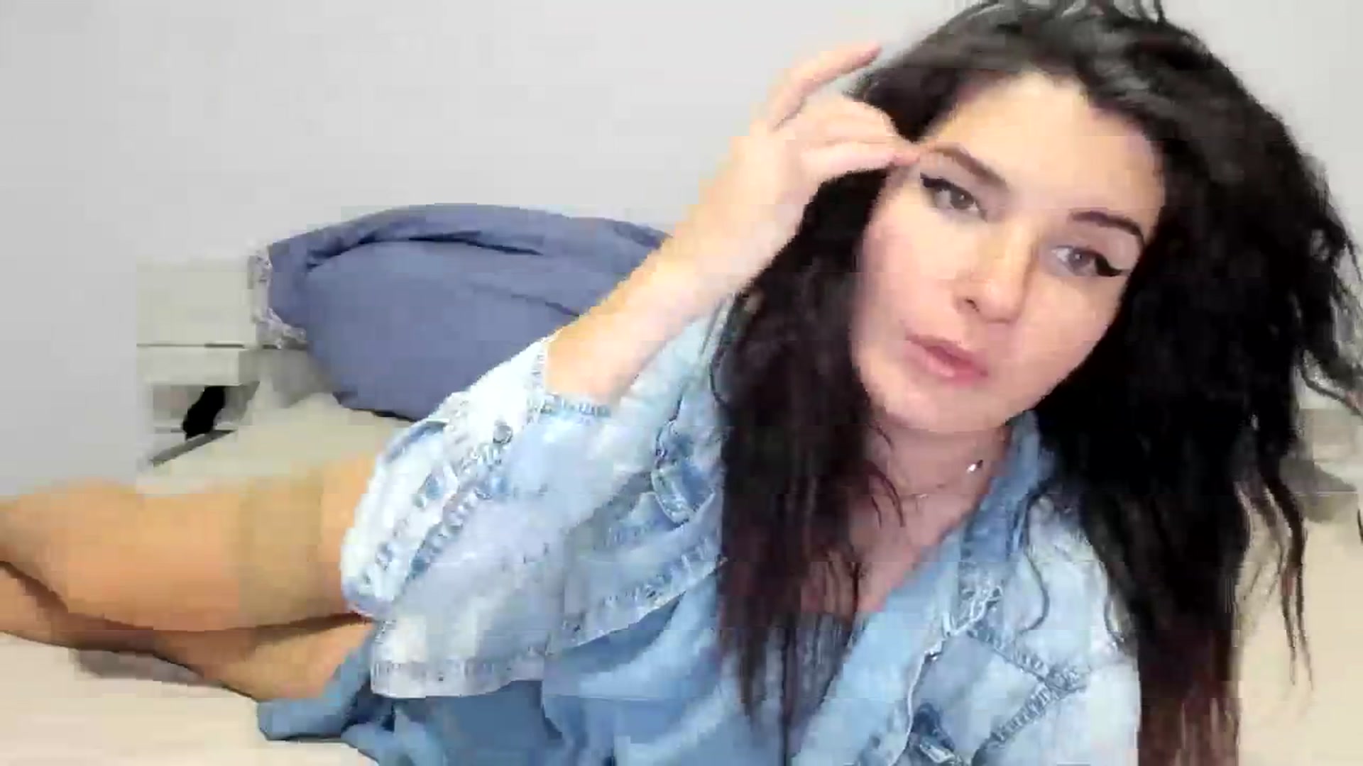 Gallery image thumbnail from SiouxPrincess's myfreecams stream on, 12/03/2023, 21:54 image 8 of 20