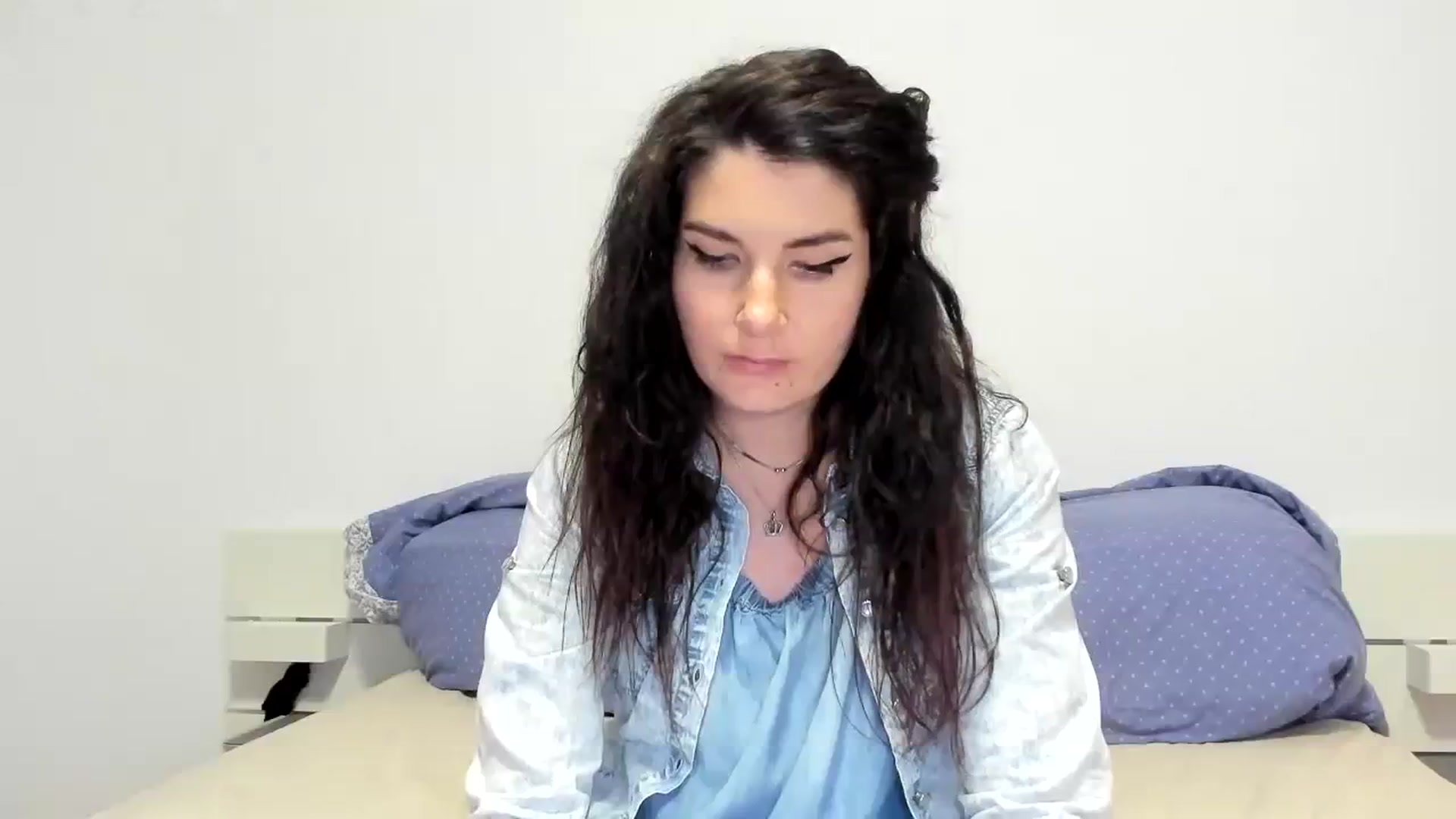 Gallery image thumbnail from SiouxPrincess's myfreecams stream on, 12/03/2023, 23:32 image 19 of 20
