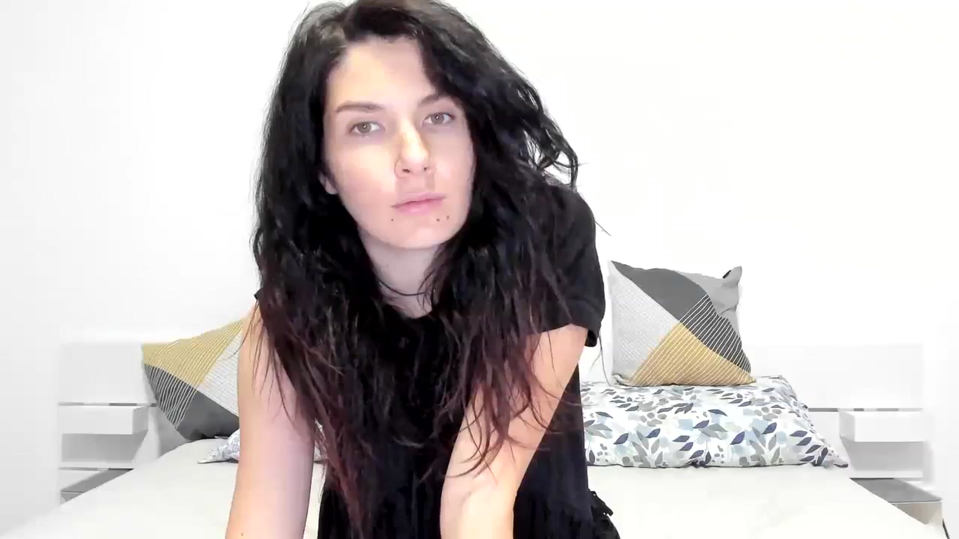 Gallery image thumbnail from SiouxPrincess's myfreecams stream on, 12/04/2023, 23:56 image 19 of 20