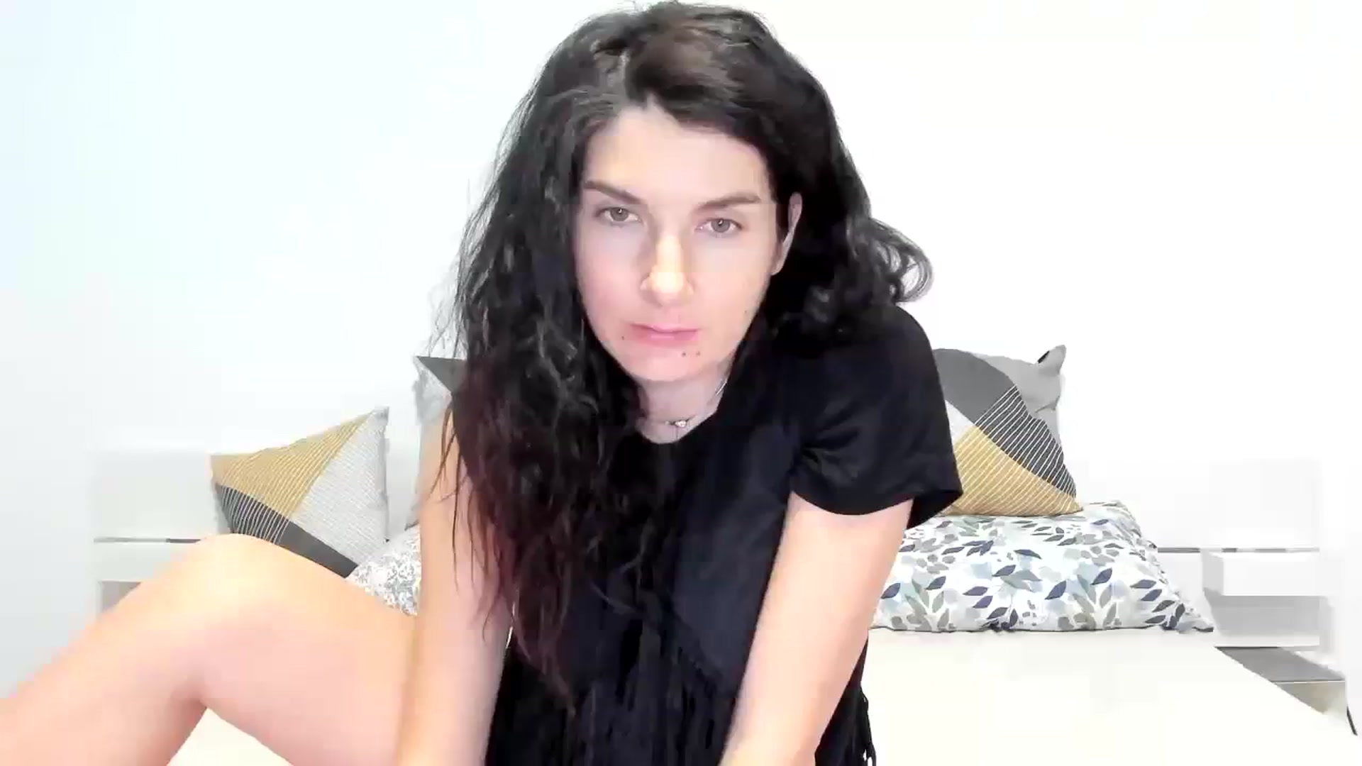Gallery image thumbnail from SiouxPrincess's myfreecams stream on, 12/04/2023, 23:56 image 13 of 20