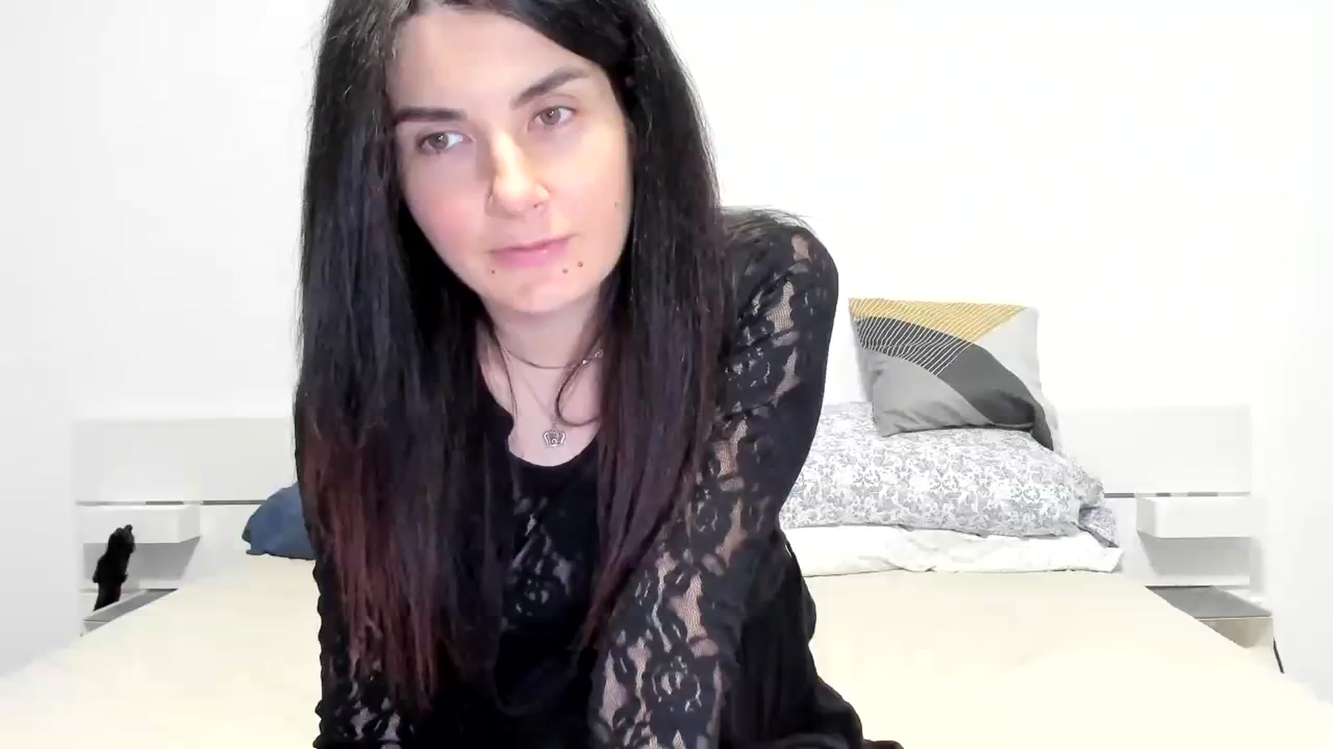 Gallery image thumbnail from SiouxPrincess's myfreecams stream on, 12/06/2023, 24:03 image 8 of 20