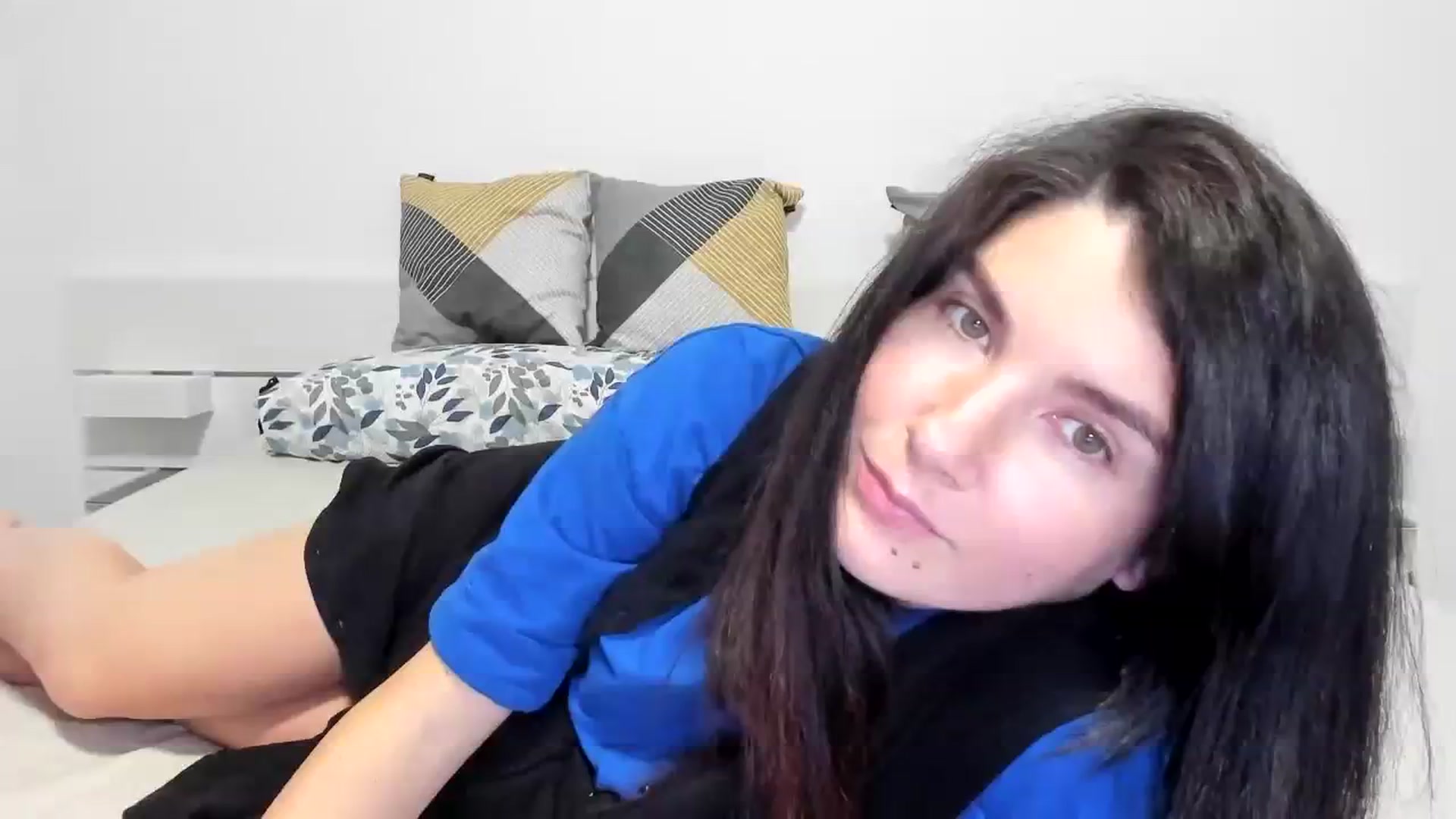 Gallery image thumbnail from SiouxPrincess's myfreecams stream on, 12/07/2023, 24:25 image 11 of 20
