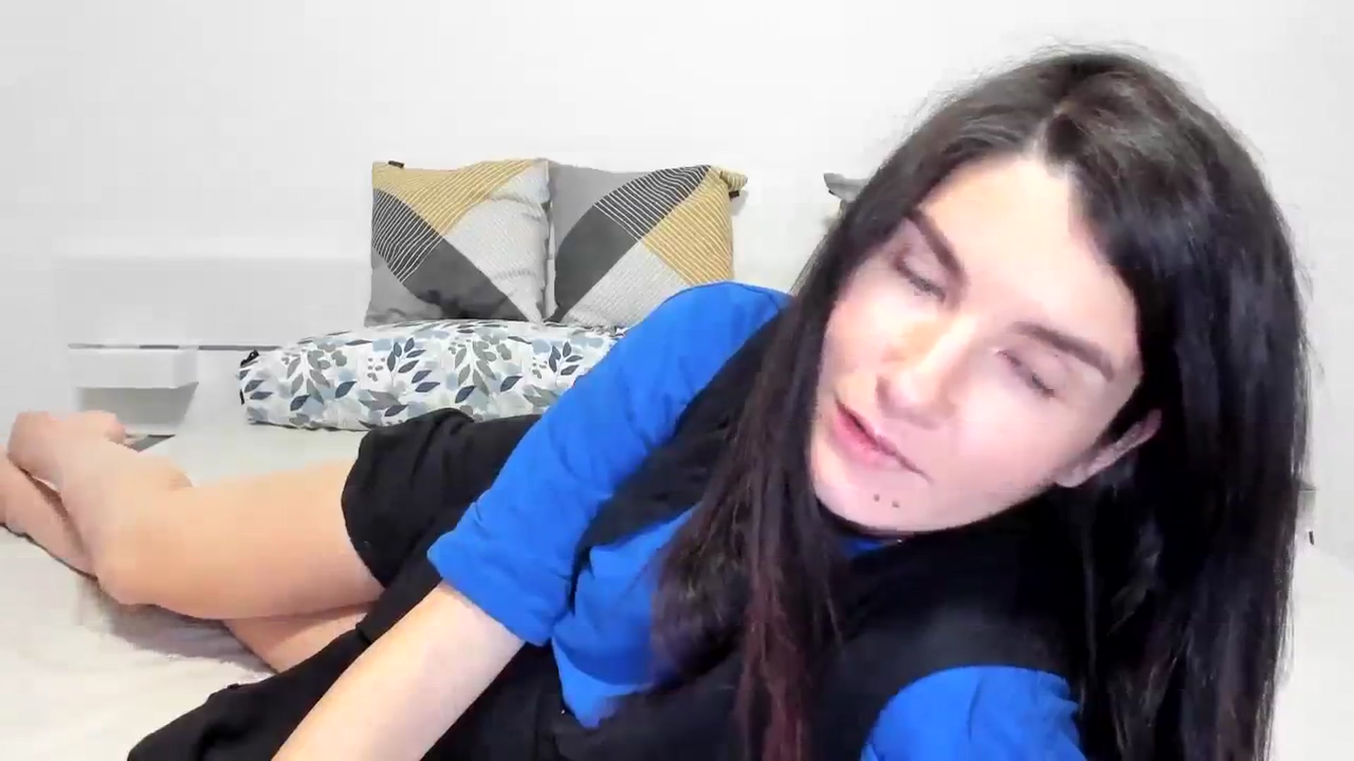 Gallery image thumbnail from SiouxPrincess's myfreecams stream on, 12/07/2023, 24:25 image 14 of 20
