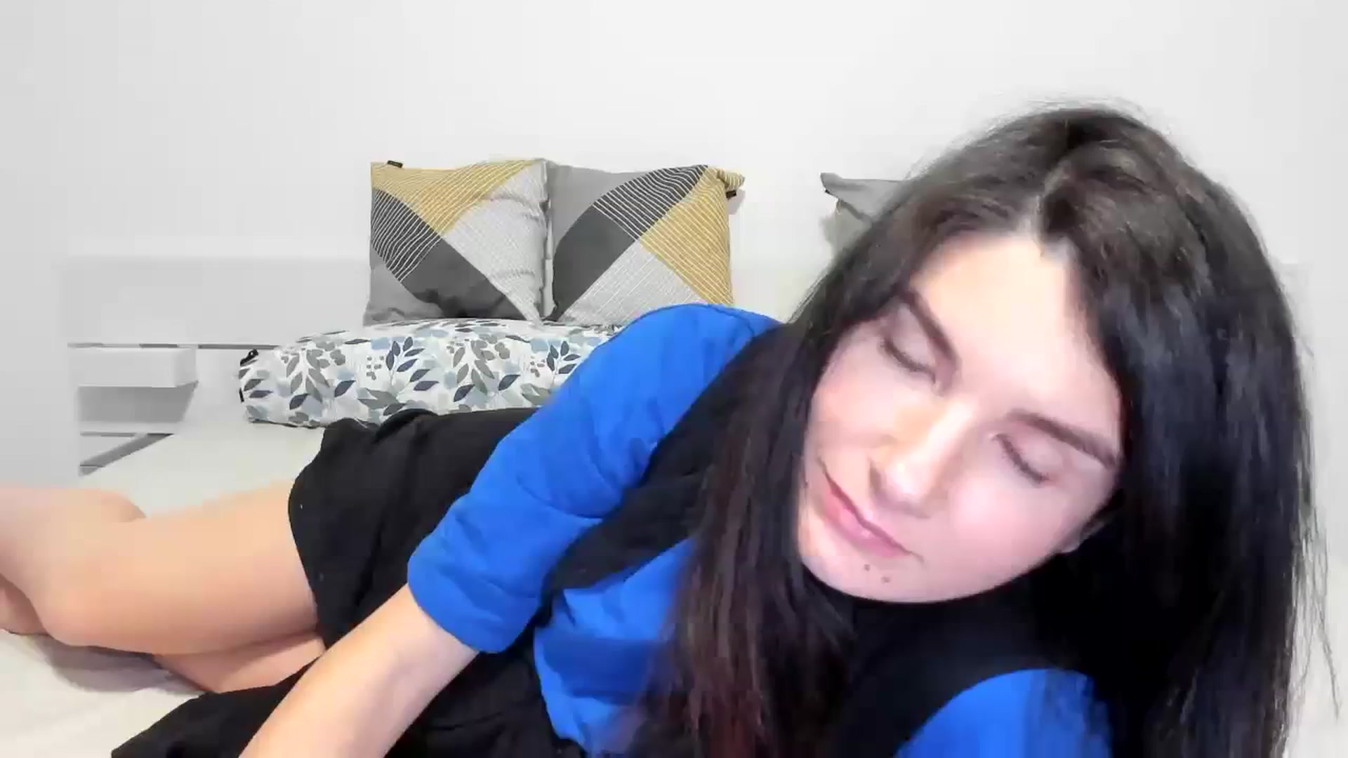 Gallery image thumbnail from SiouxPrincess's myfreecams stream on, 12/07/2023, 24:25 image 9 of 20