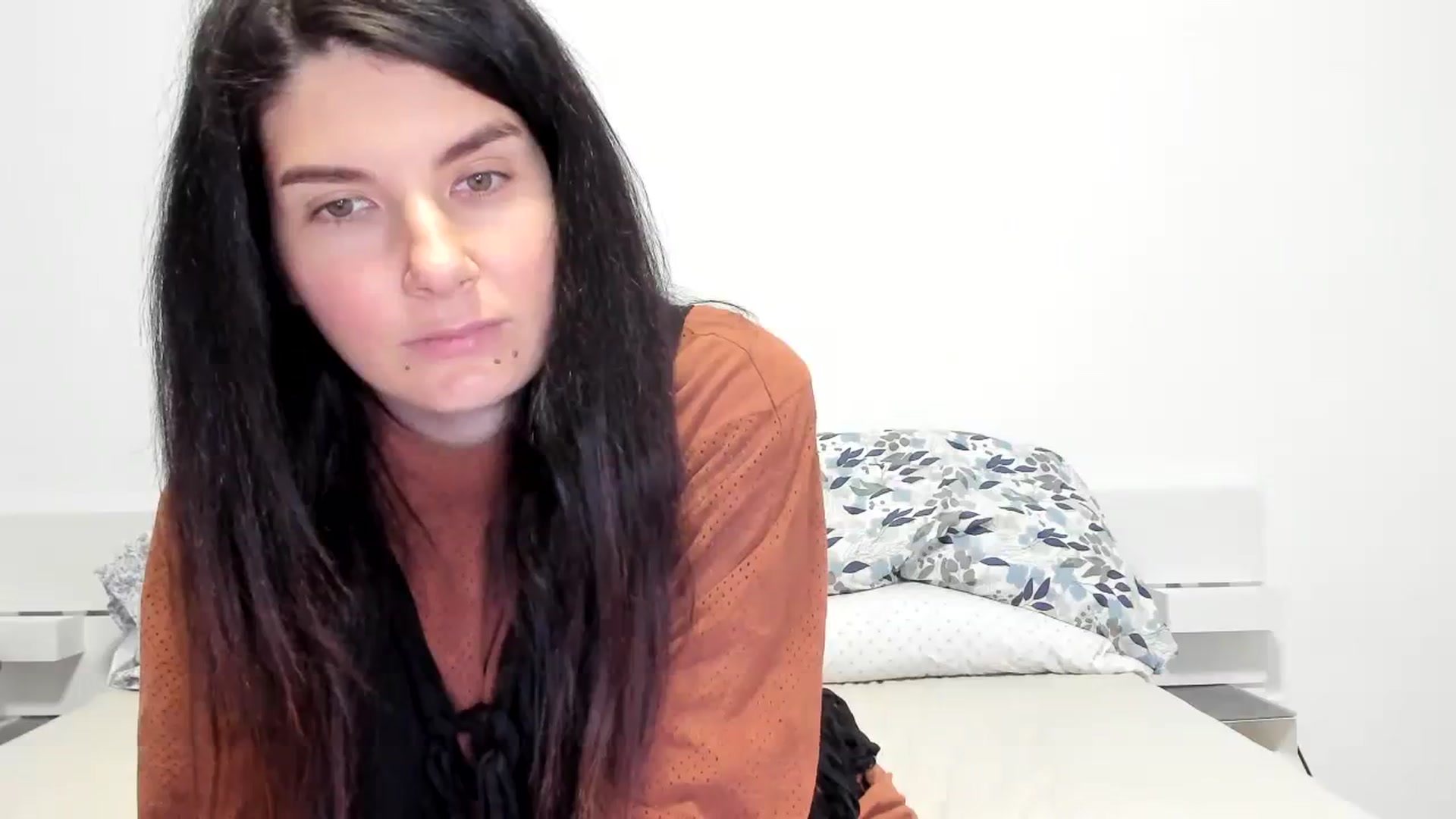 Gallery image thumbnail from SiouxPrincess's myfreecams stream on, 12/07/2023, 23:45 image 15 of 20