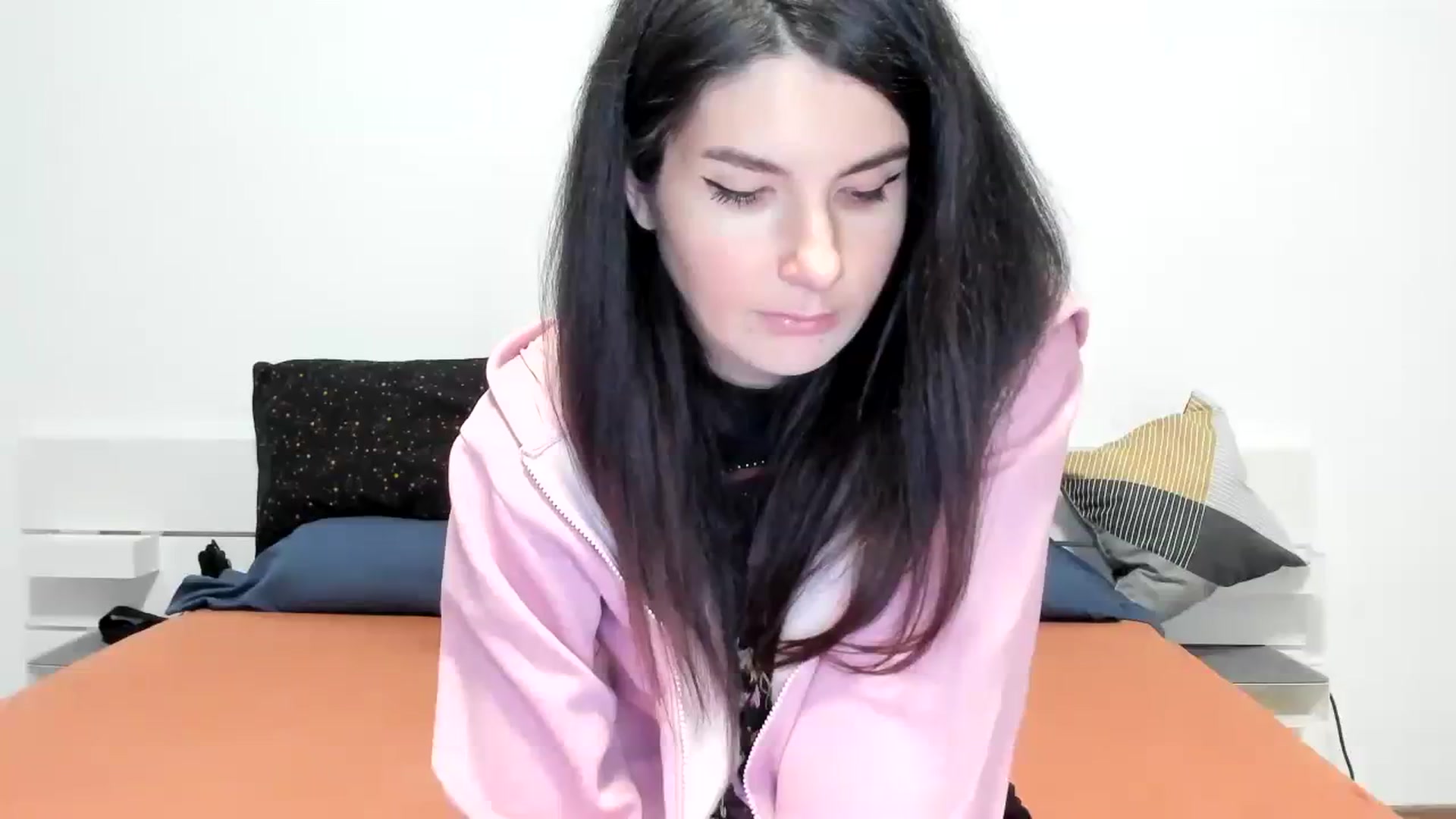 Gallery image thumbnail from SiouxPrincess's myfreecams stream on, 12/09/2023, 24:14 image 5 of 20