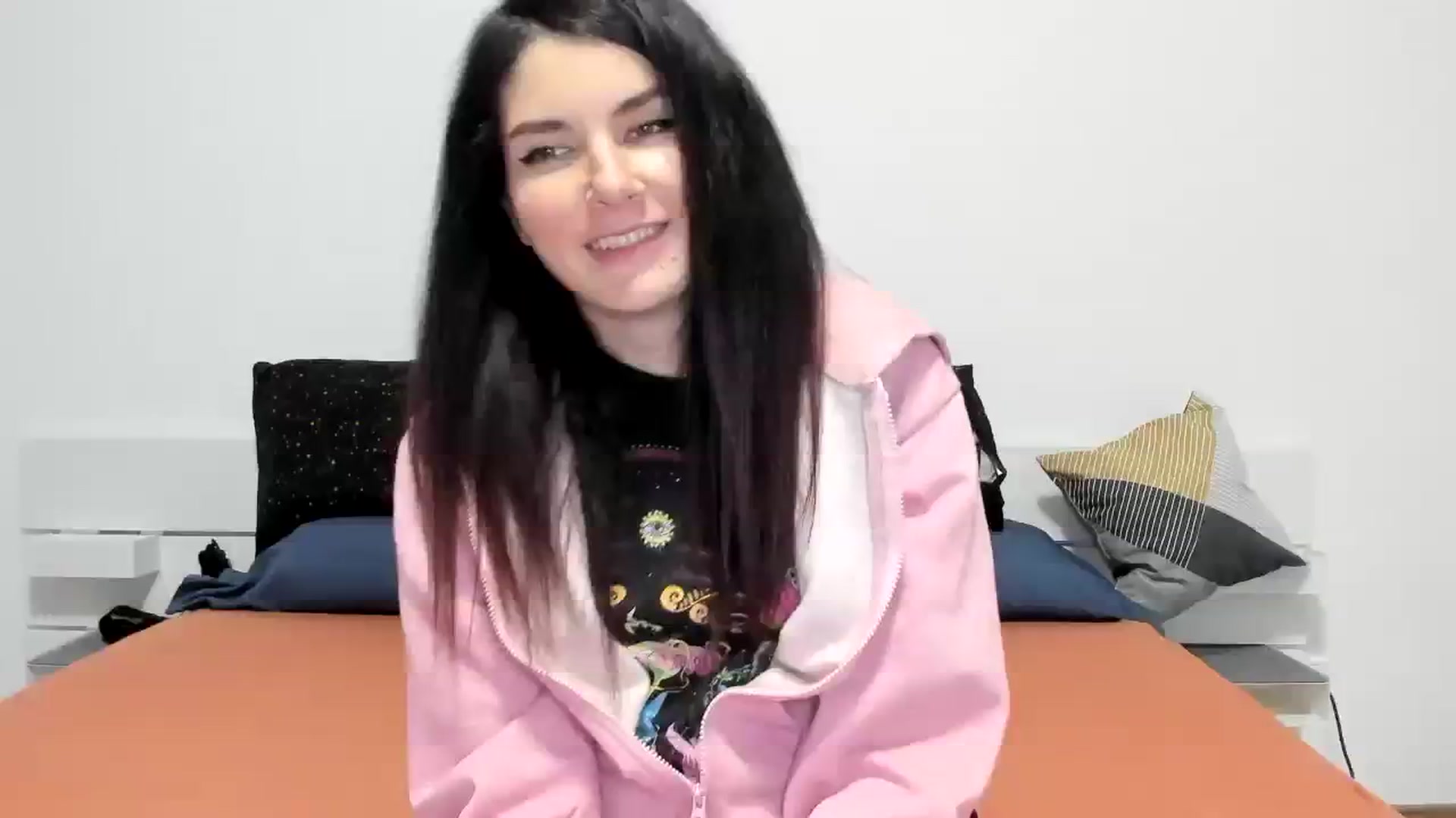 Gallery image thumbnail from SiouxPrincess's myfreecams stream on, 12/09/2023, 24:14 image 7 of 20
