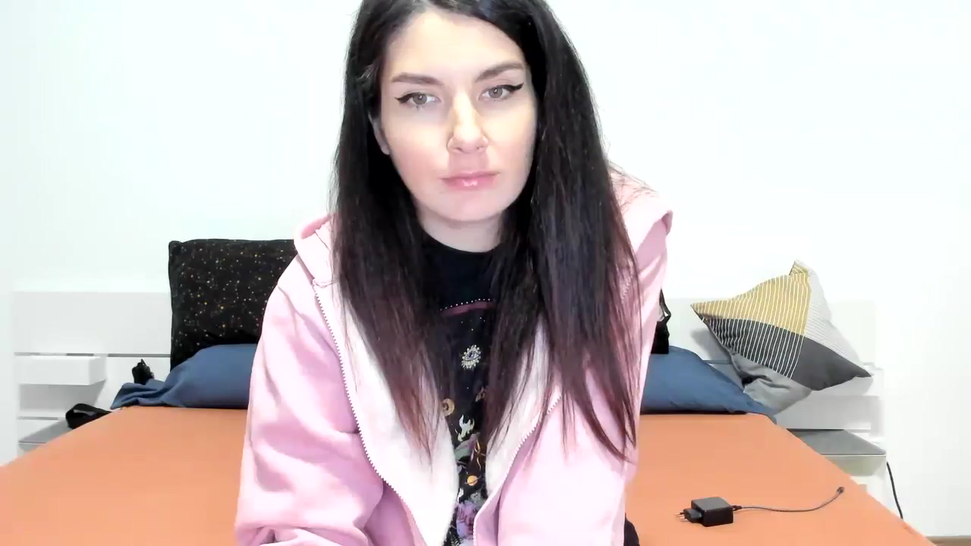 Gallery image thumbnail from SiouxPrincess's myfreecams stream on, 12/09/2023, 24:14 image 4 of 20