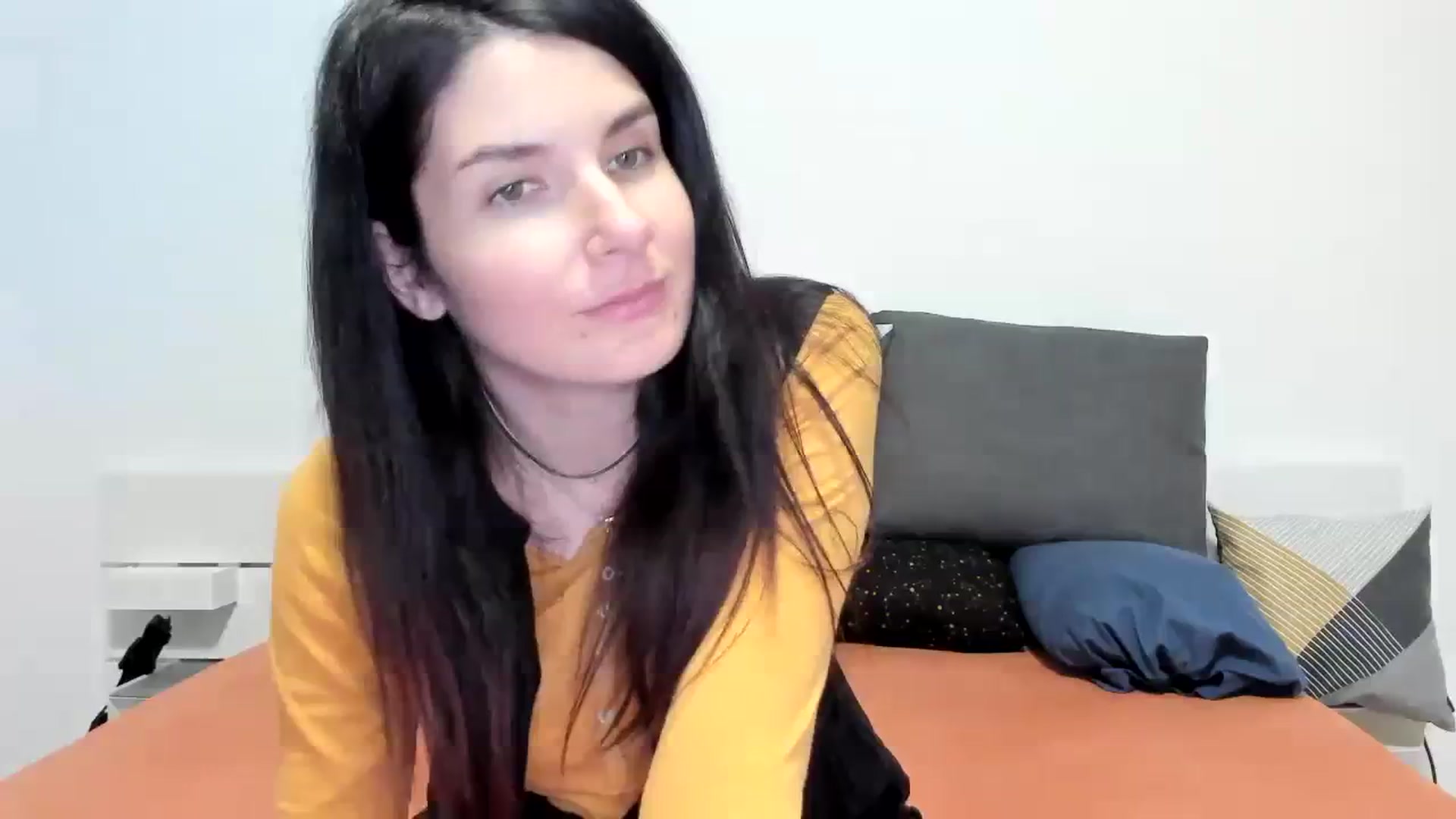Gallery image thumbnail from SiouxPrincess's myfreecams stream on, 12/10/2023, 24:02 image 14 of 20