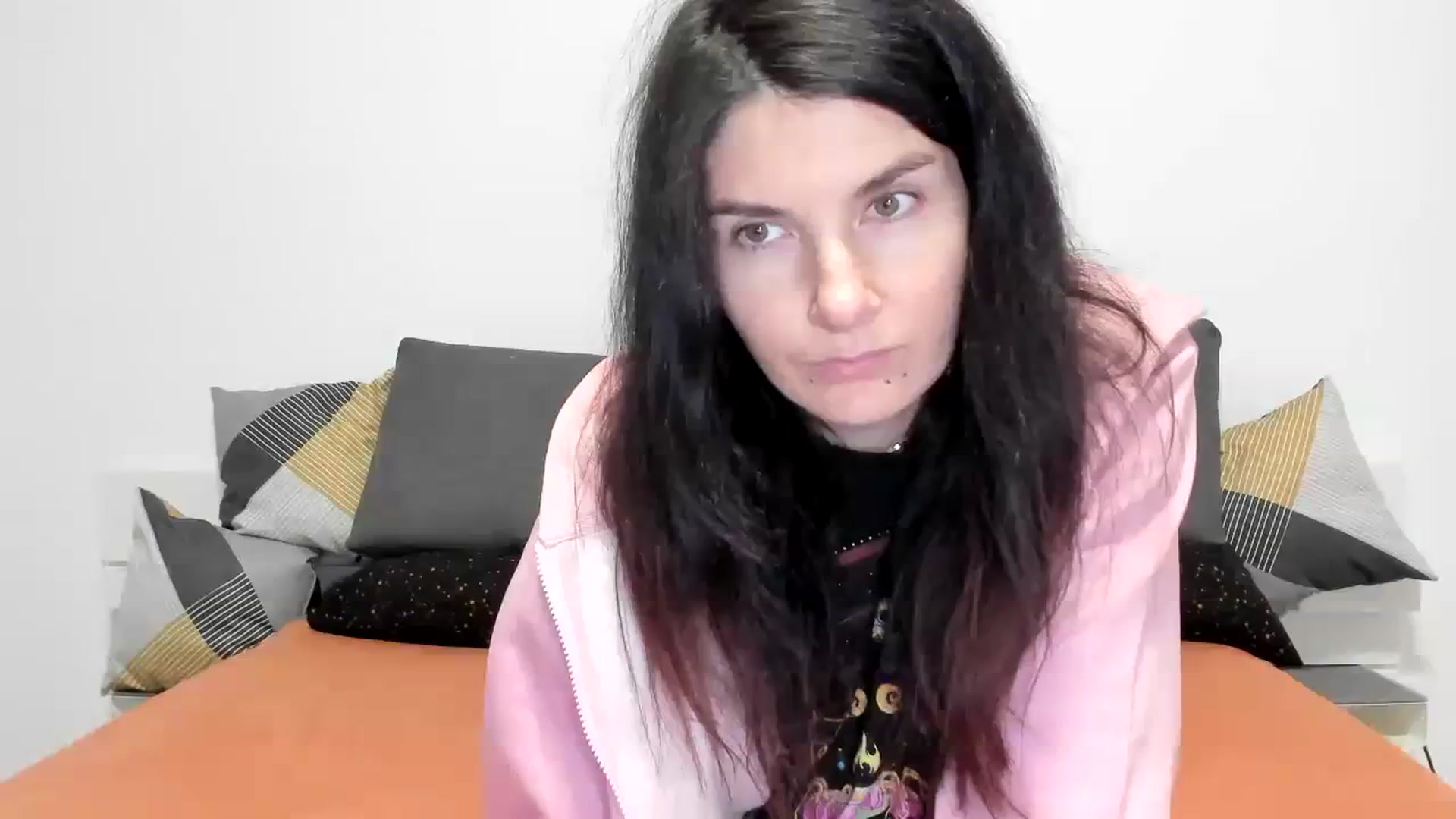 Gallery image thumbnail from SiouxPrincess's myfreecams stream on, 12/11/2023, 24:05 image 3 of 20