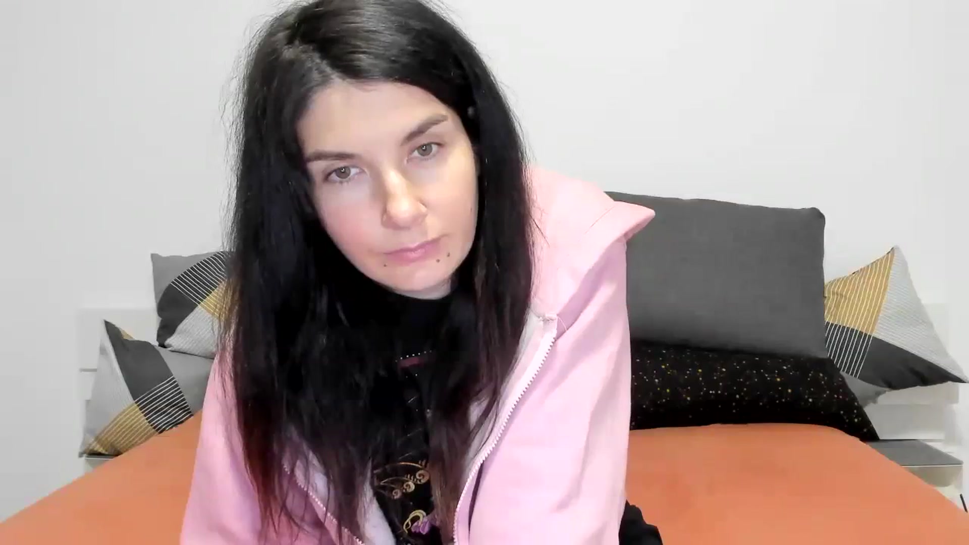 Gallery image thumbnail from SiouxPrincess's myfreecams stream on, 12/11/2023, 24:05 image 11 of 20